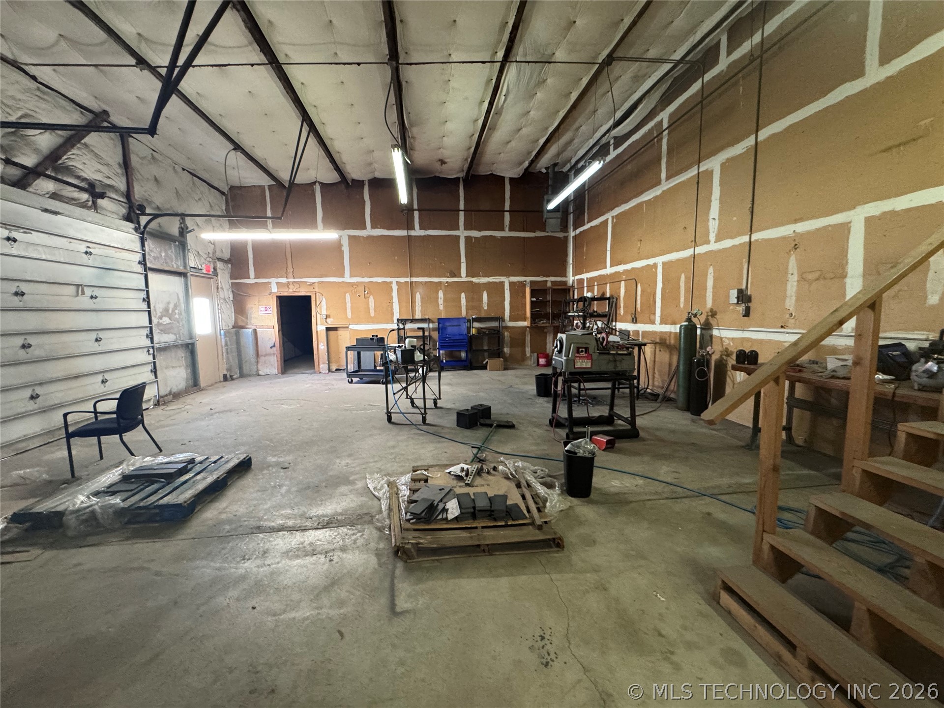 165 S 122nd East Avenue Property Photo 12