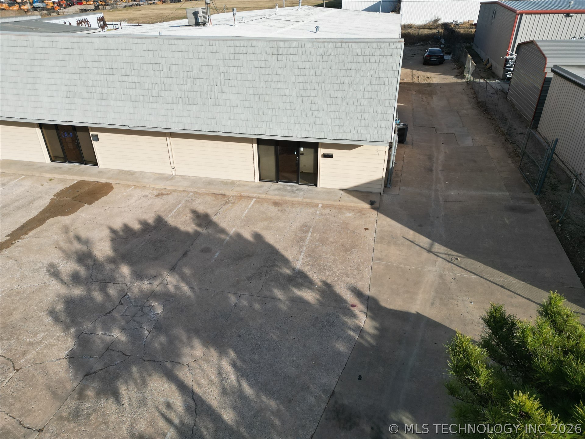 165 S 122nd East Avenue Property Photo 23