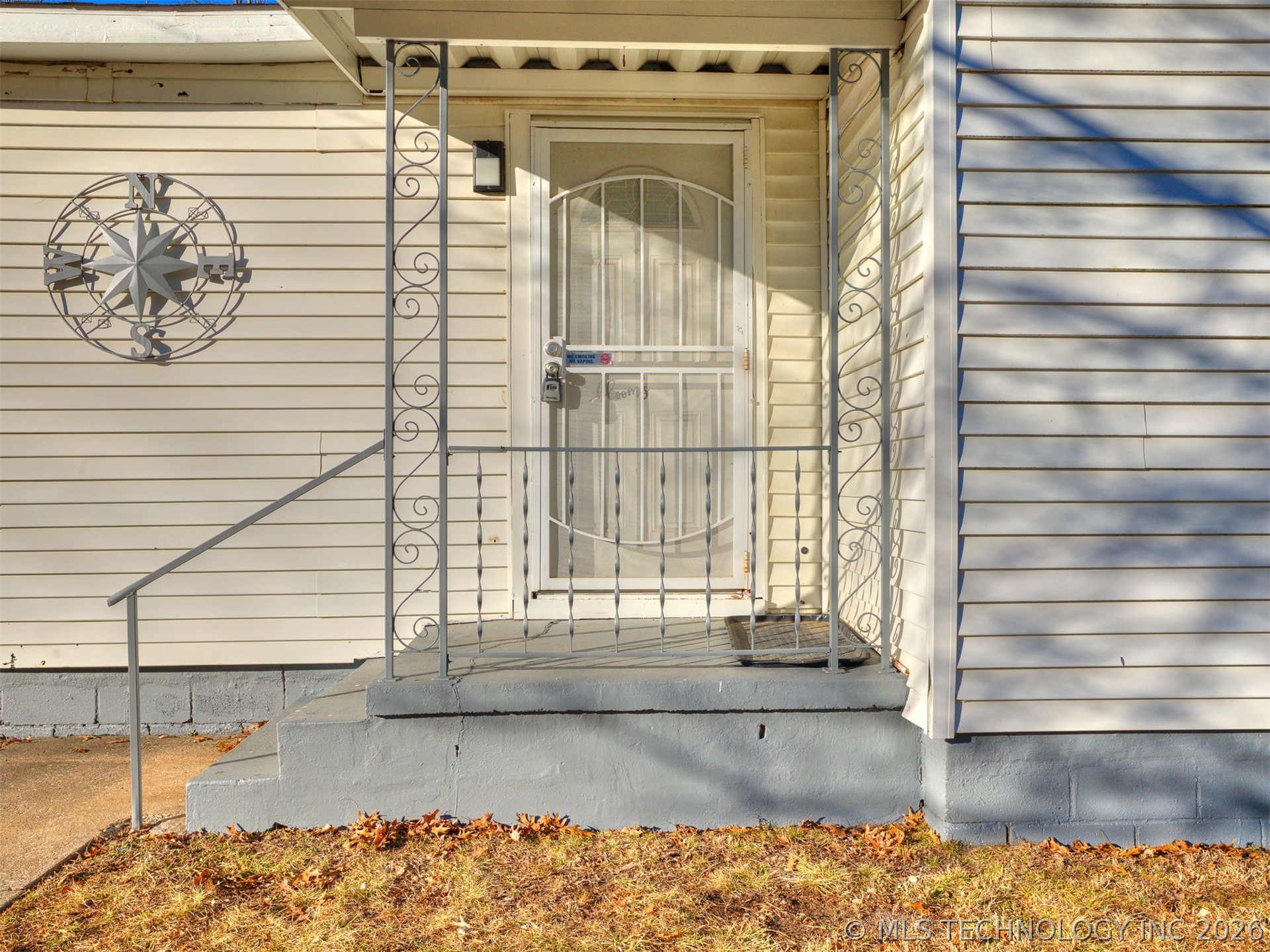 1127 E 26th Place N Property Photo 2