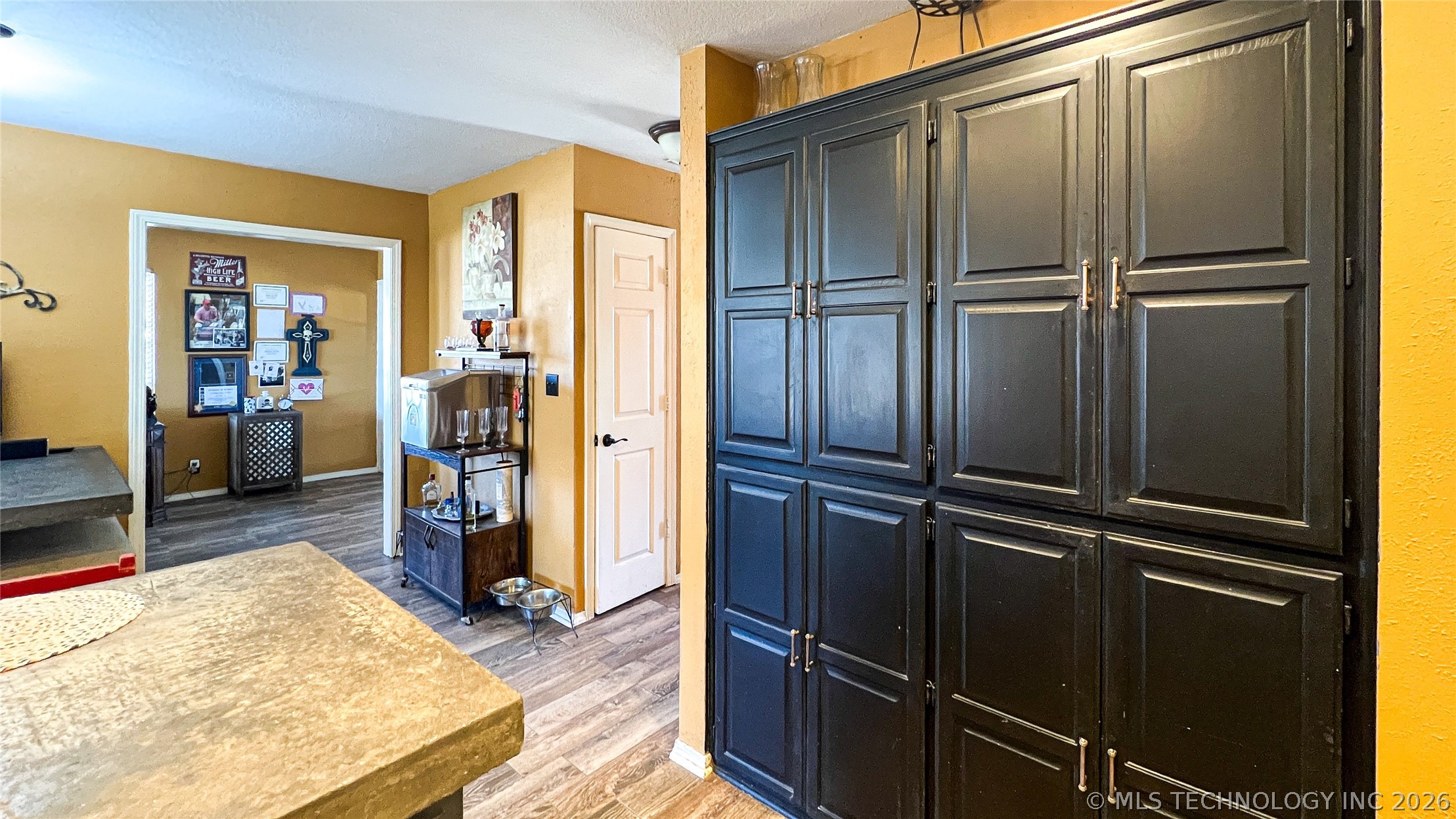 10710 S 83rd East Avenue Property Photo 13