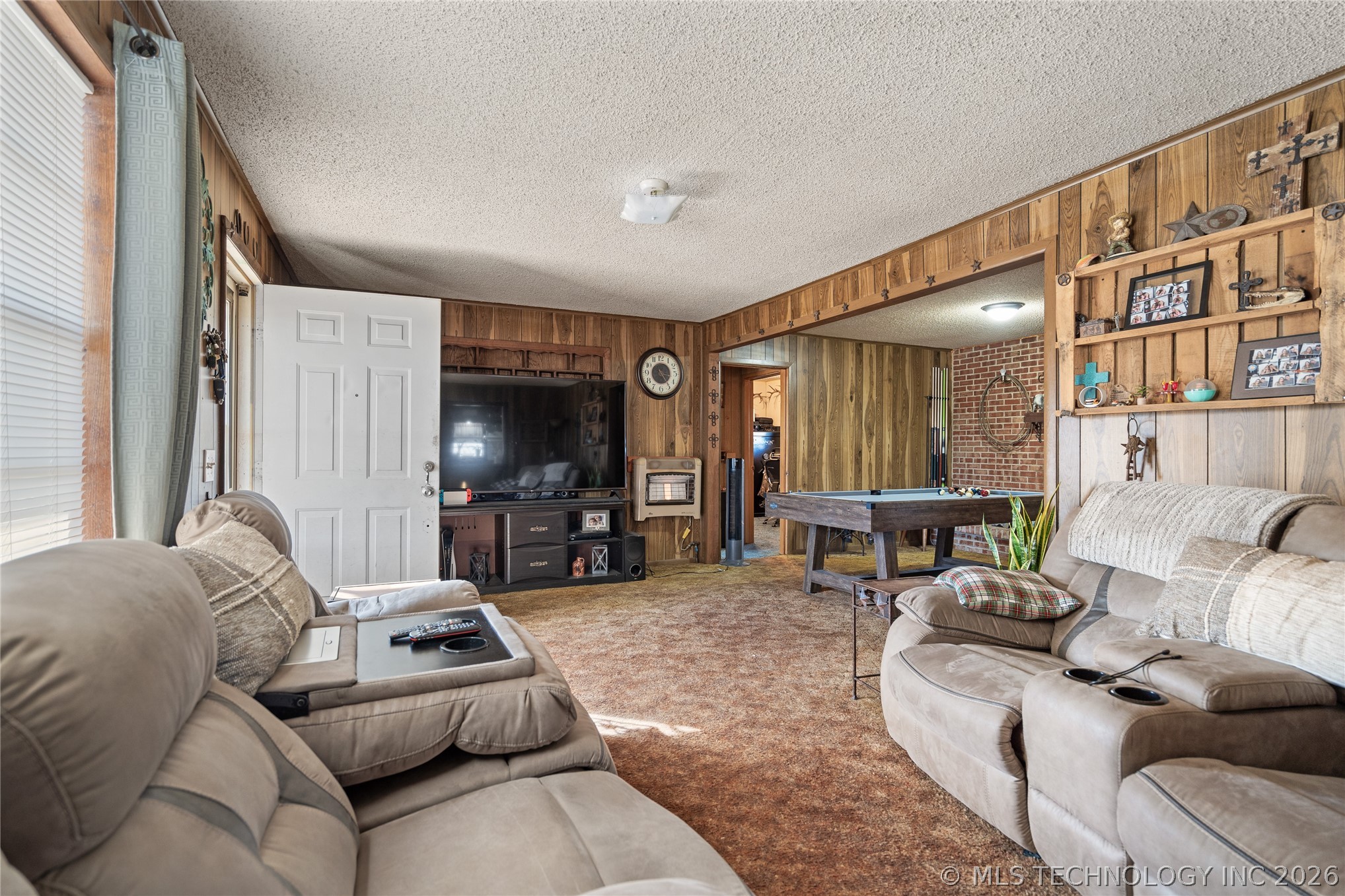 1632 Winton Property Photo 5