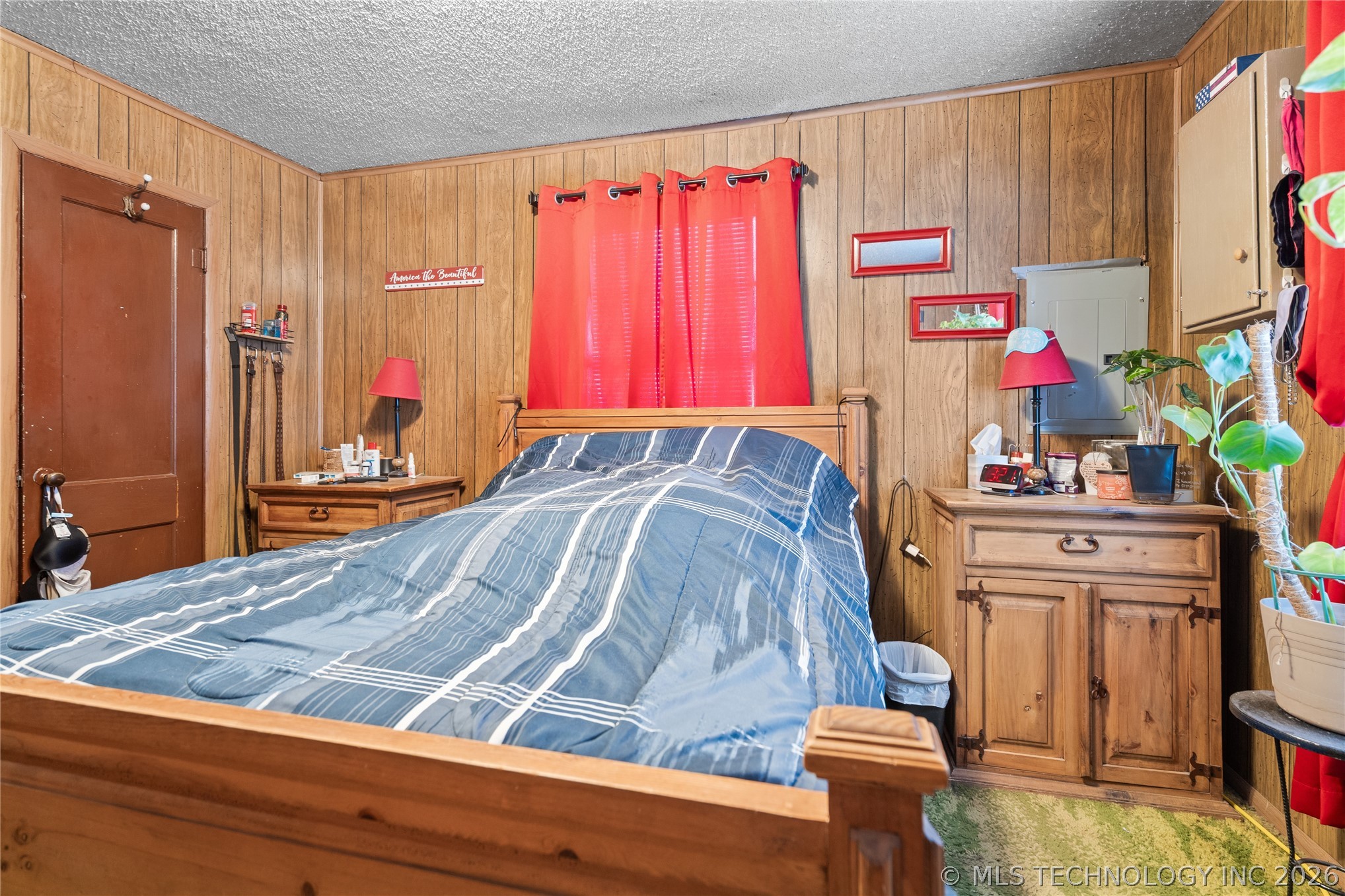 1632 Winton Property Photo 12