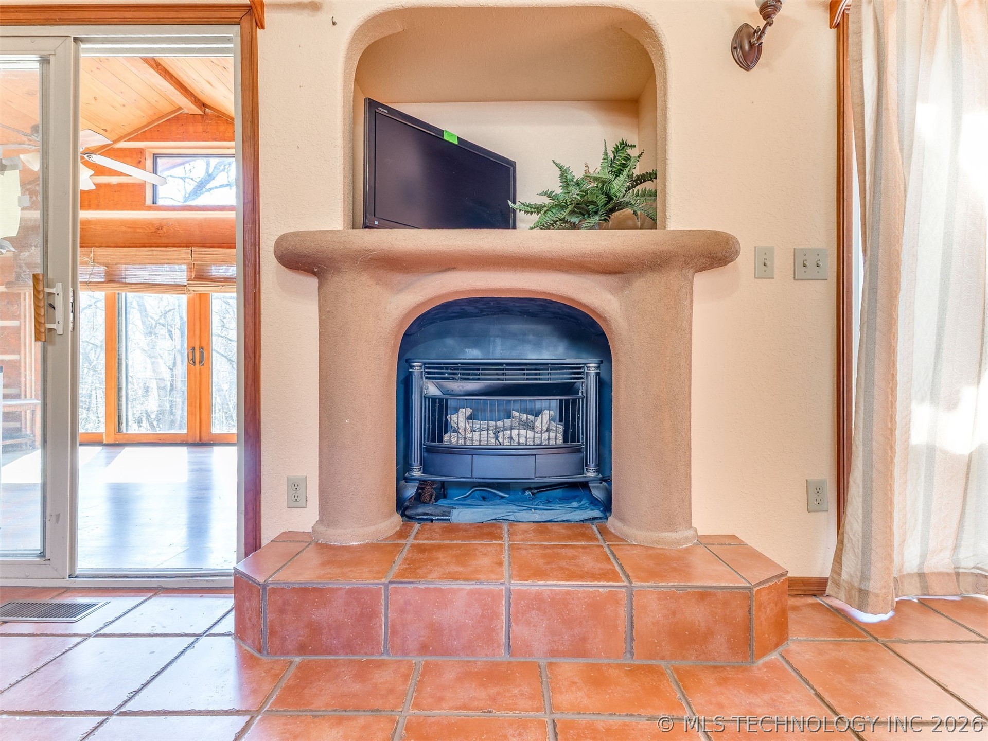 8714 Westway Road Property Photo 5