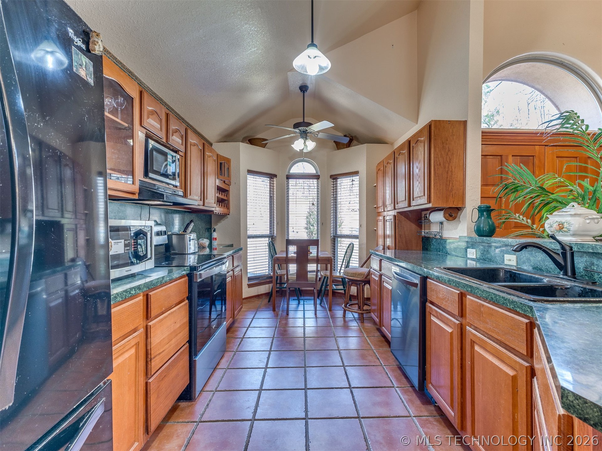 8714 Westway Road Property Photo 12