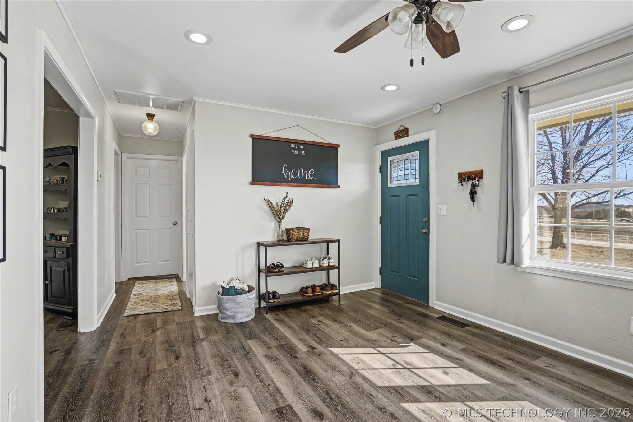 1107 W 4th Street Property Photo 3