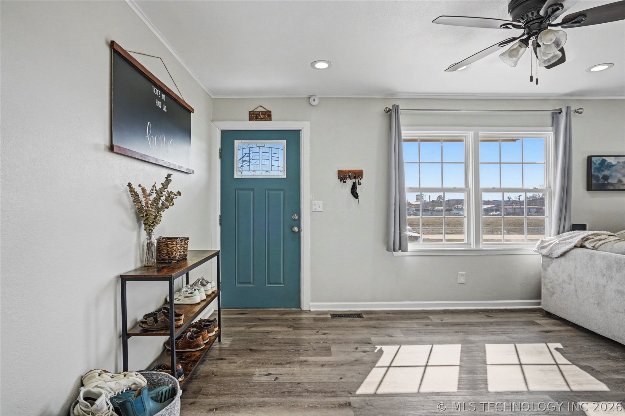 1107 W 4th Street Property Photo 4