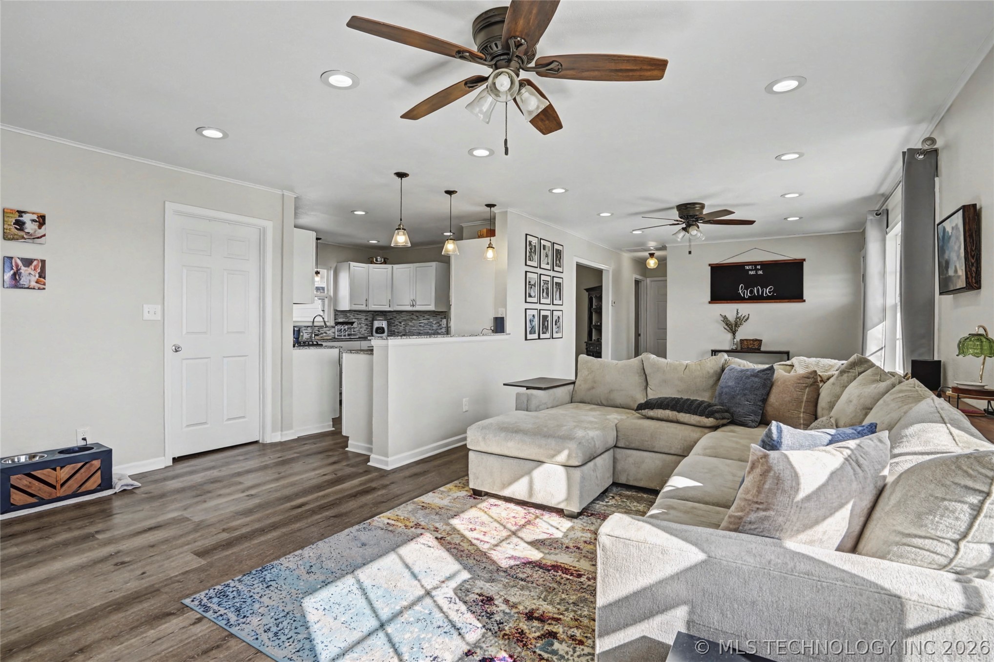 1107 W 4th Street Property Photo 9