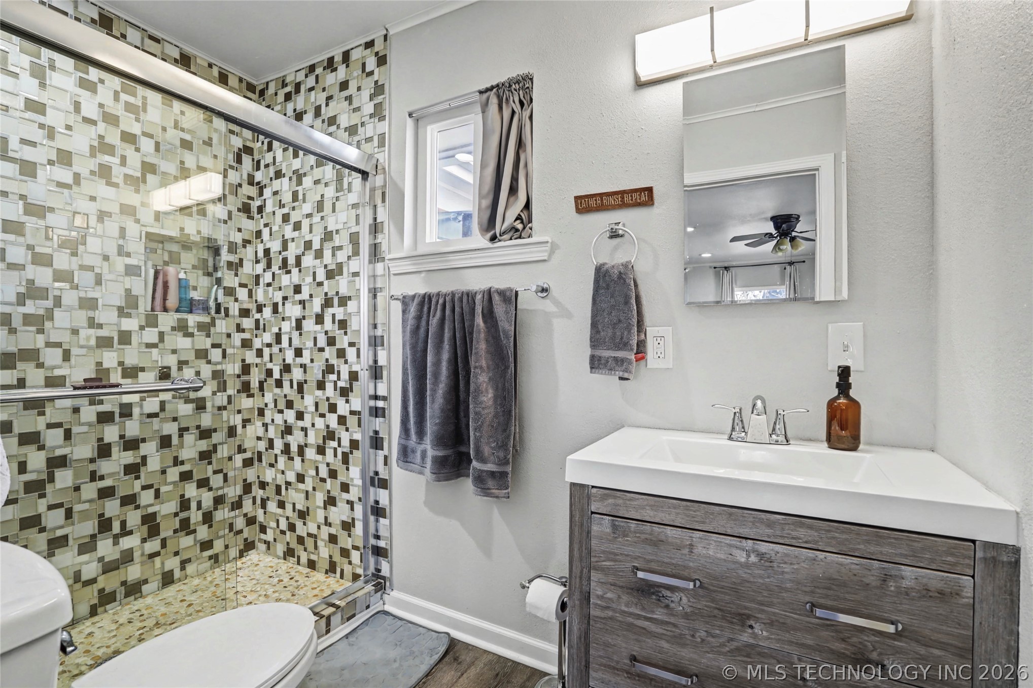 1107 W 4th Street Property Photo 22