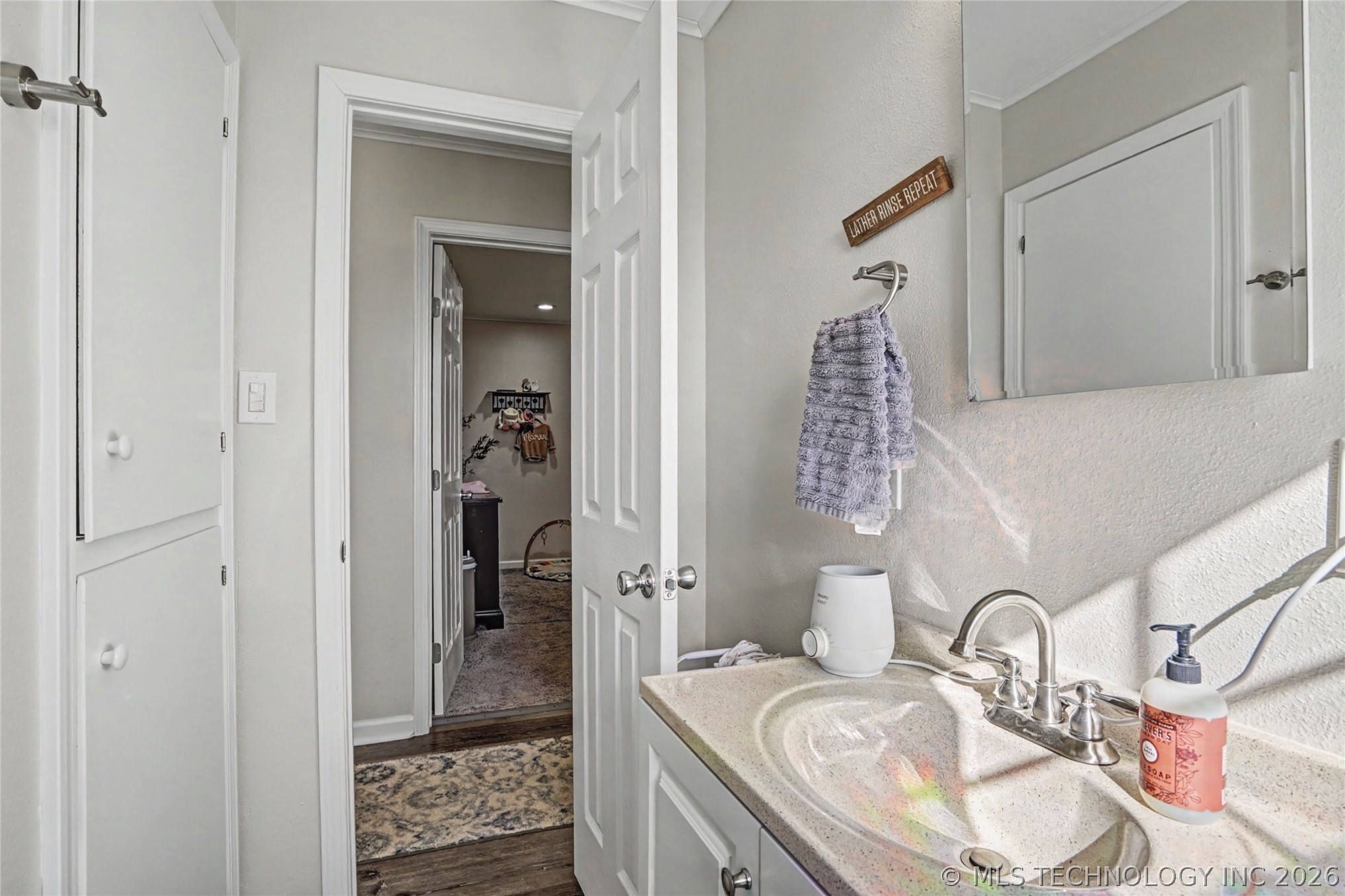 1107 W 4th Street Property Photo 29