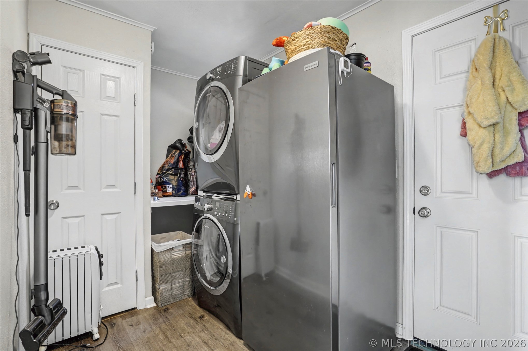 1107 W 4th Street Property Photo 33