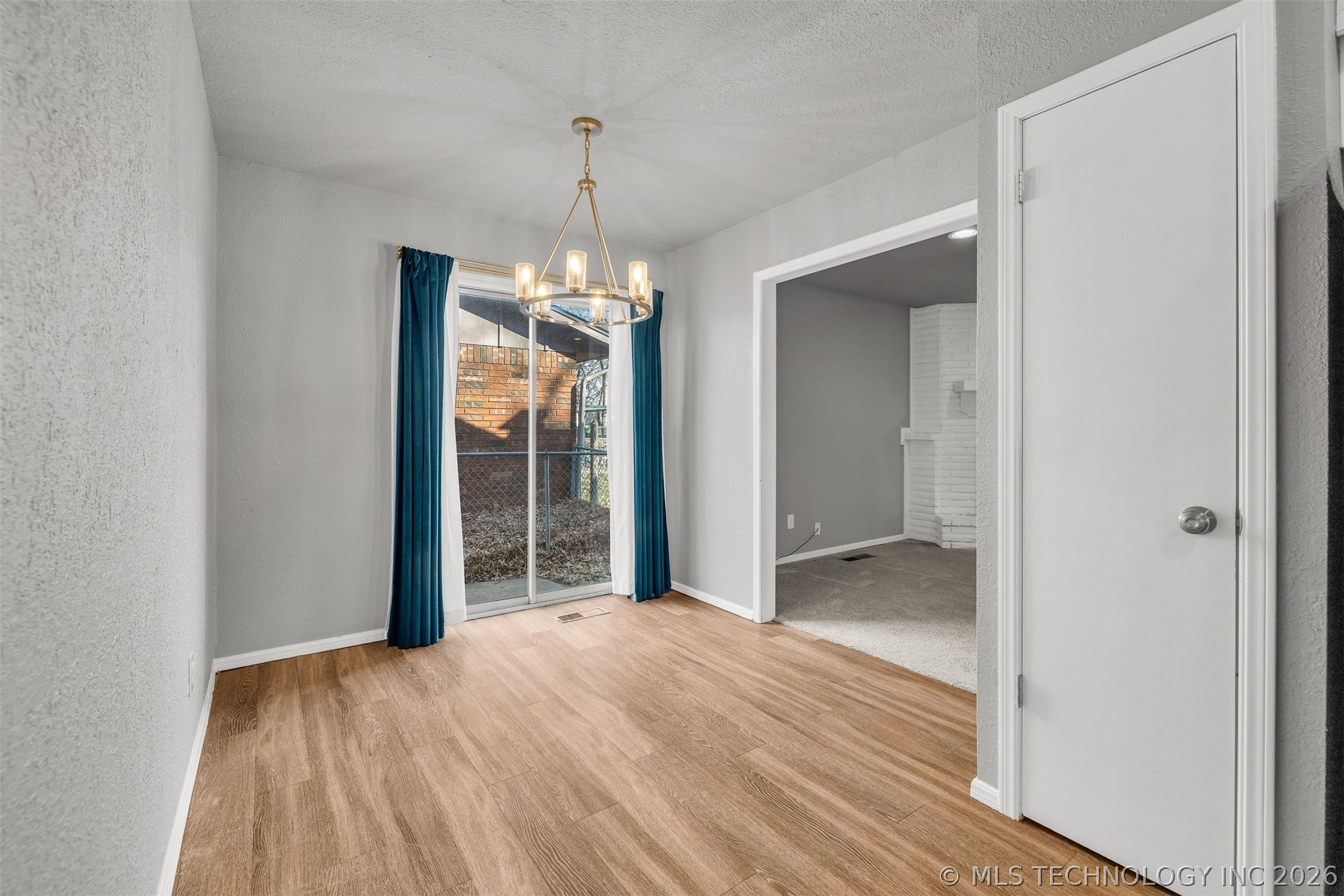 1109 N Hickory Court Property Photo 11