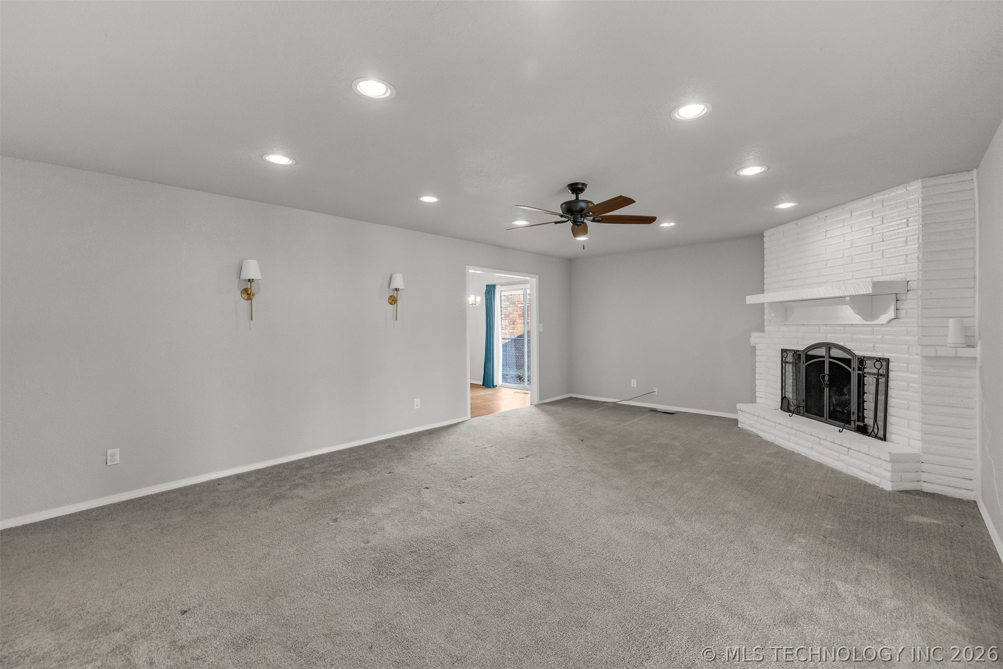 1109 N Hickory Court Property Photo 16