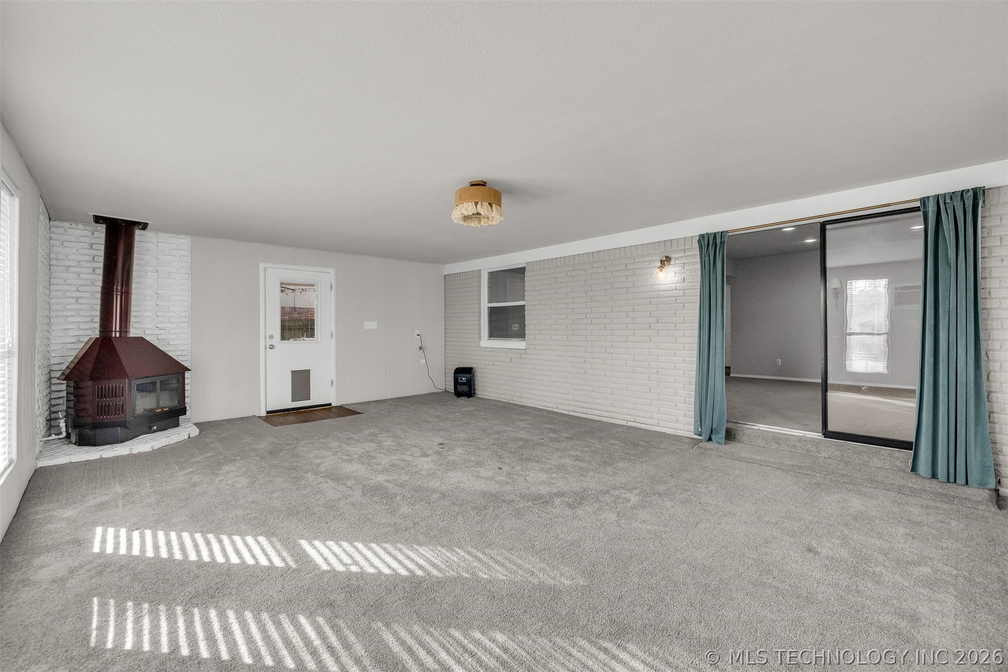 1109 N Hickory Court Property Photo 21