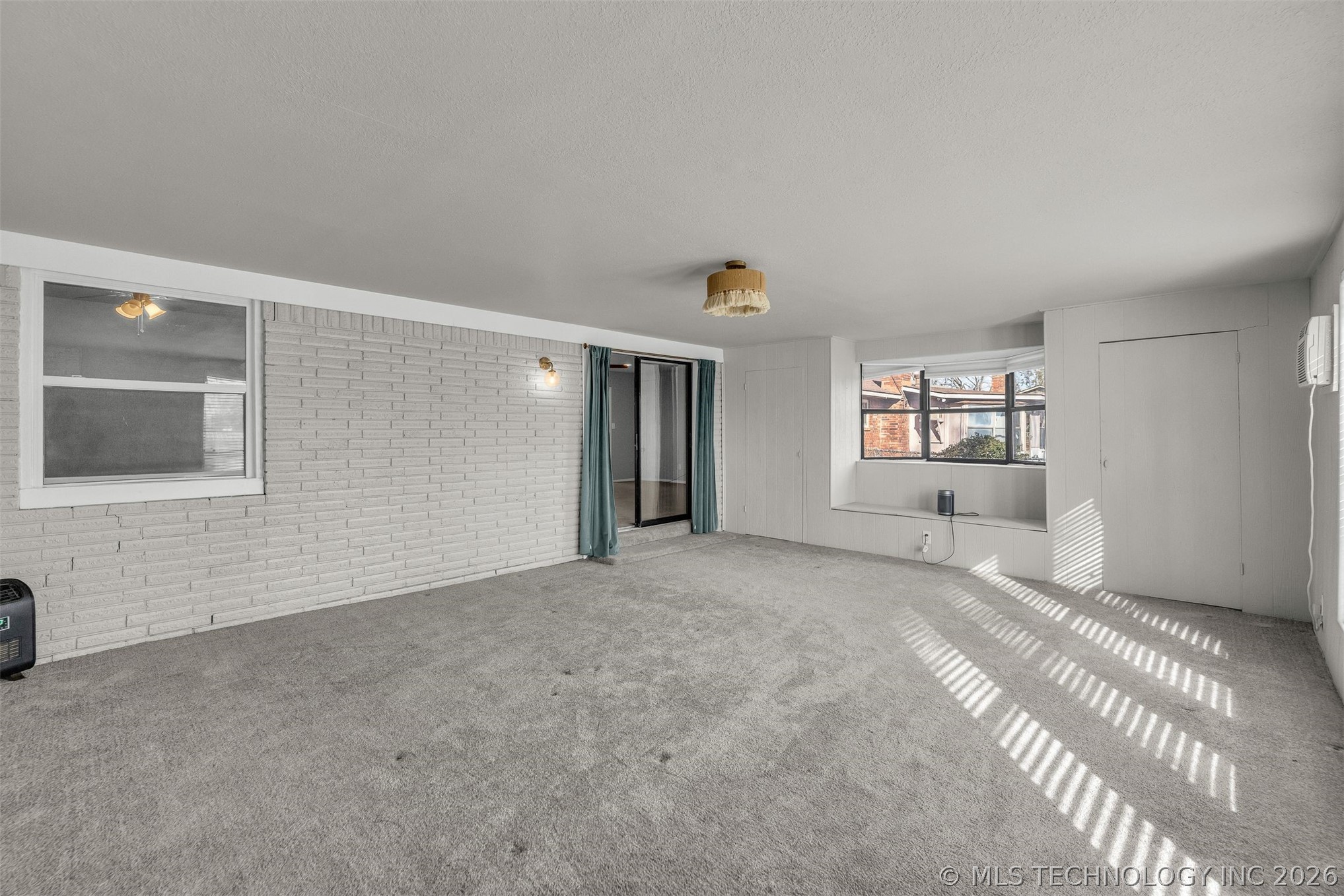 1109 N Hickory Court Property Photo 22