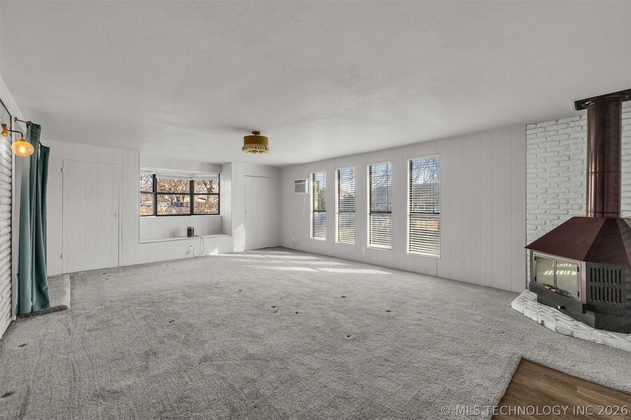 1109 N Hickory Court Property Photo 23