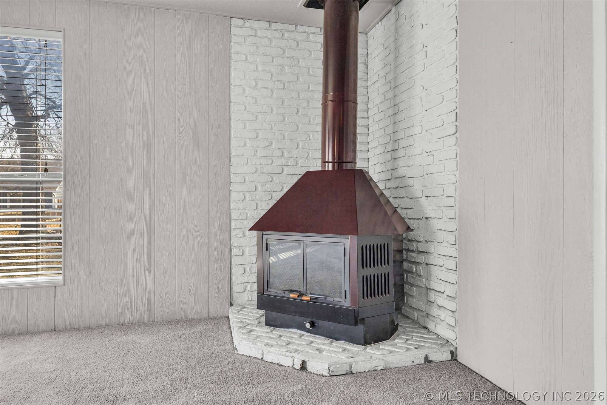 1109 N Hickory Court Property Photo 24