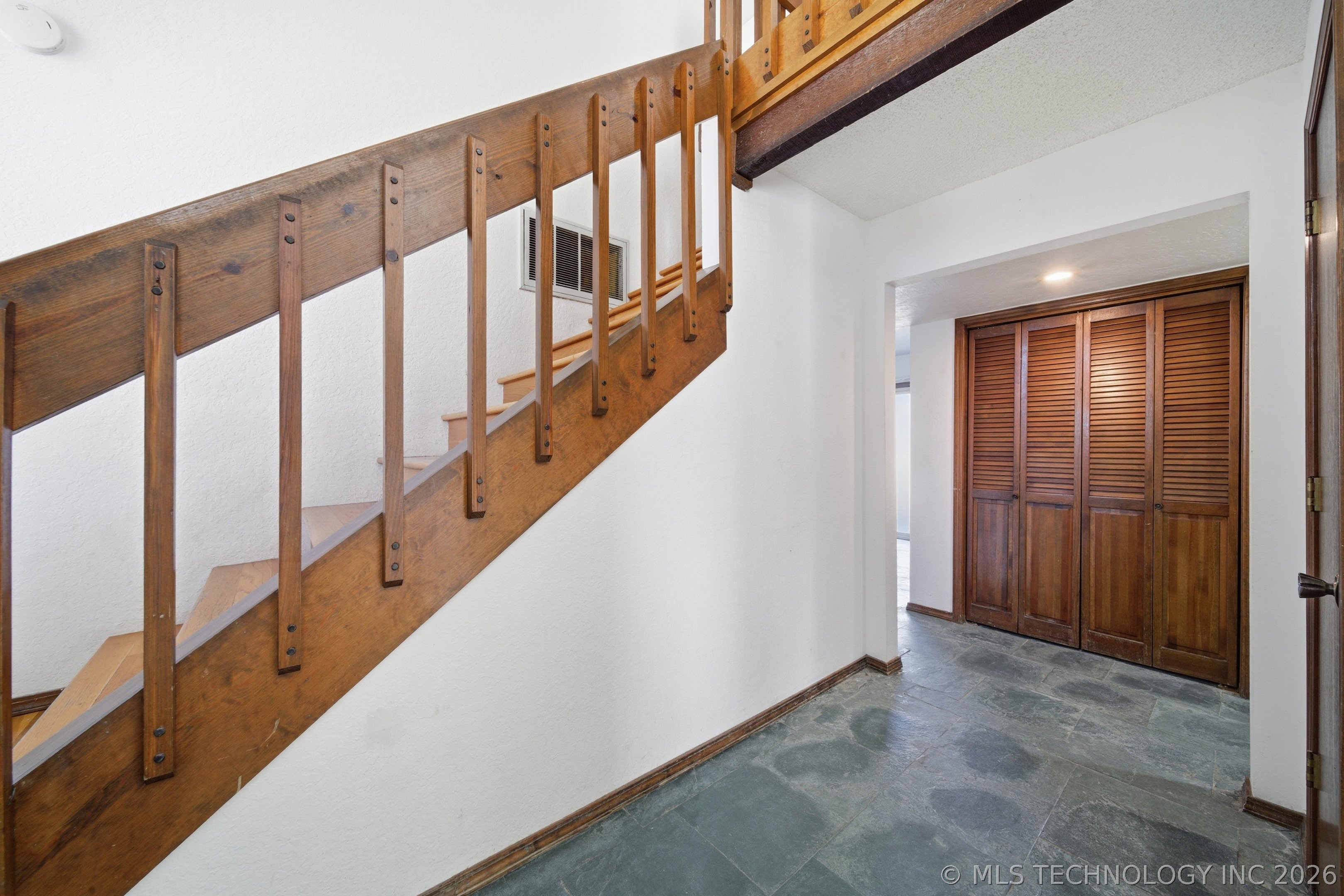 8601 E 78th Place Property Photo 6