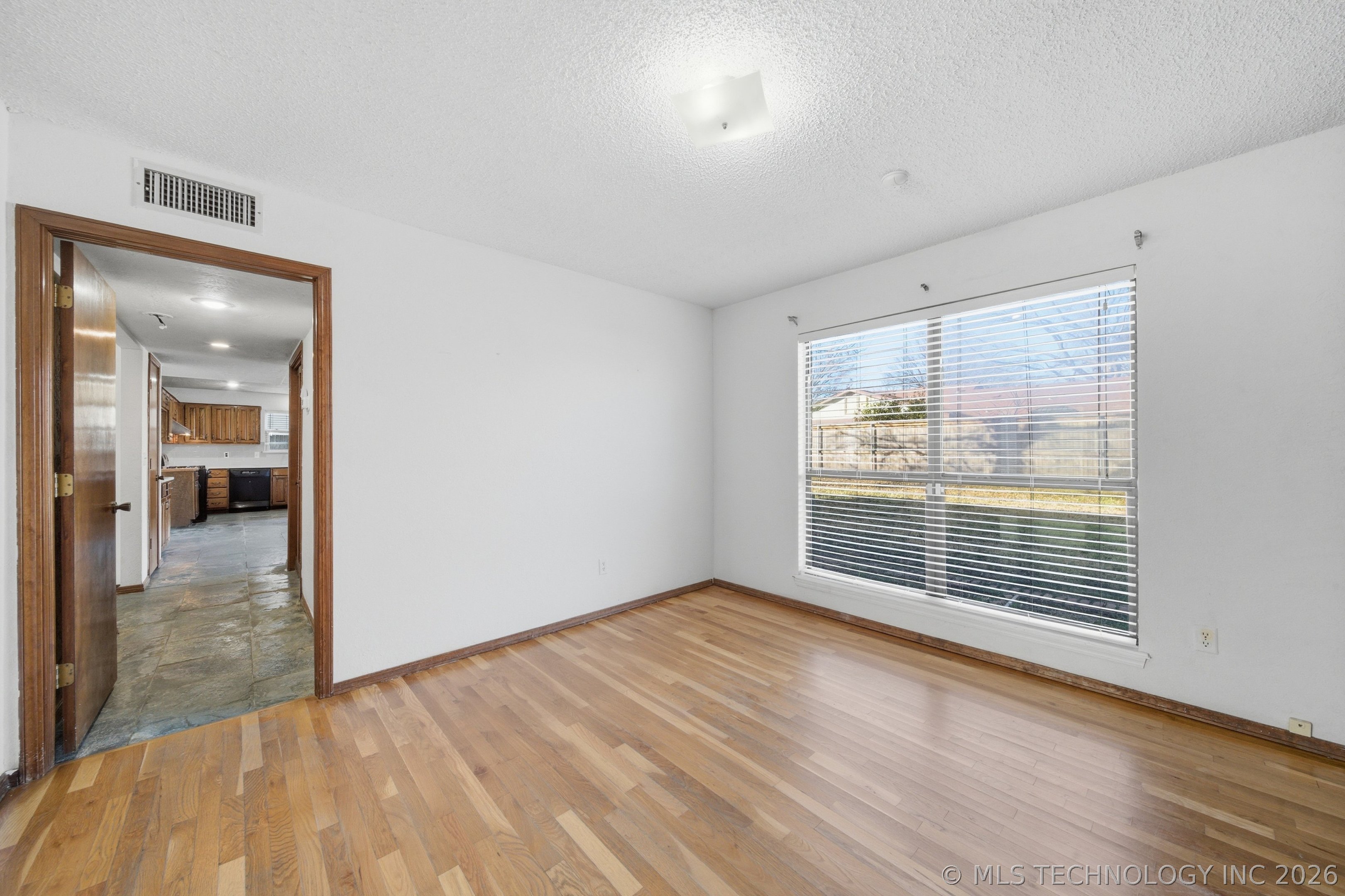 8601 E 78th Place Property Photo 10