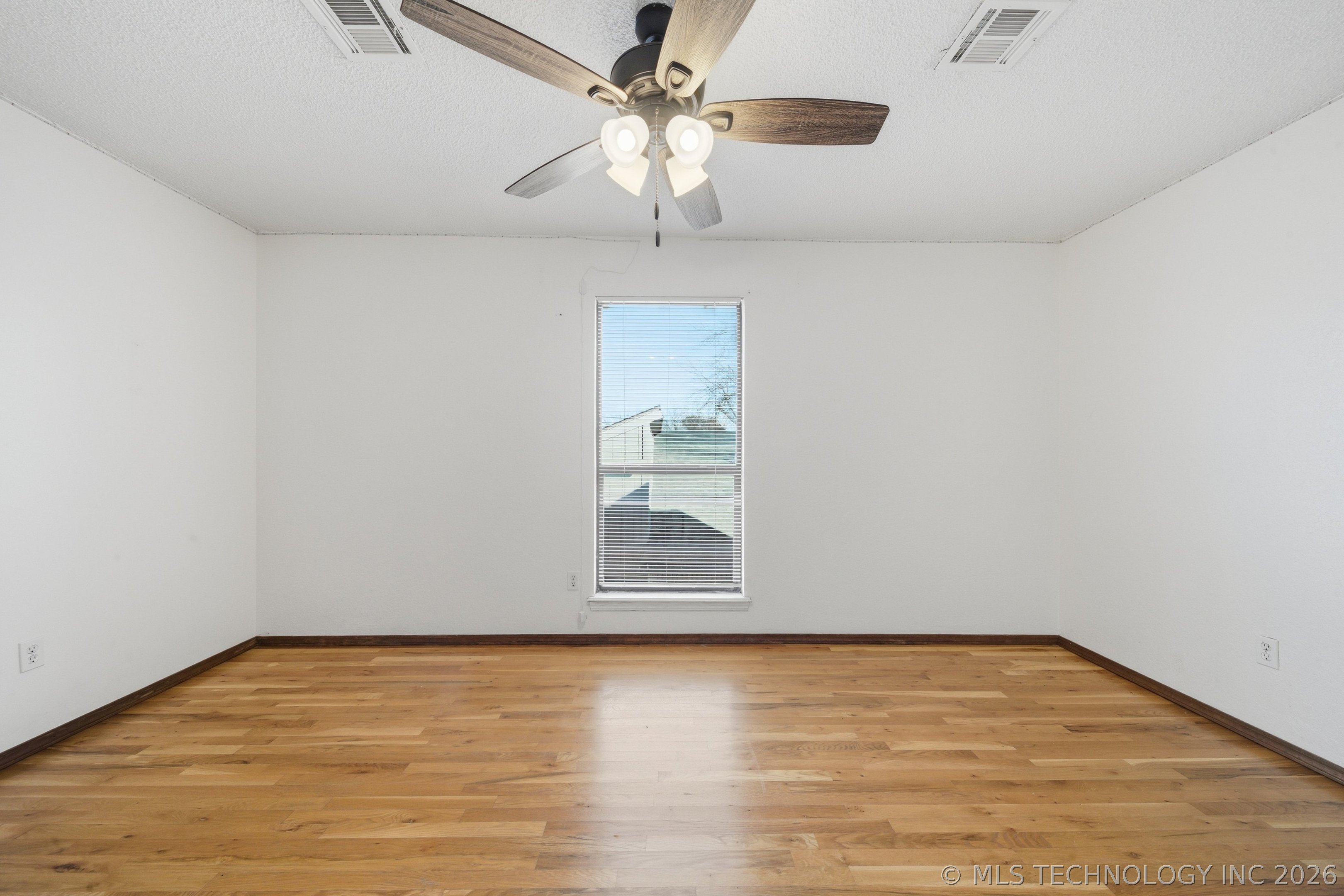 8601 E 78th Place Property Photo 32