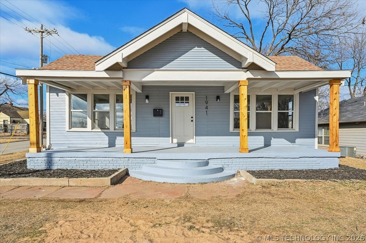 1941 W 41st Street Property Photo 1