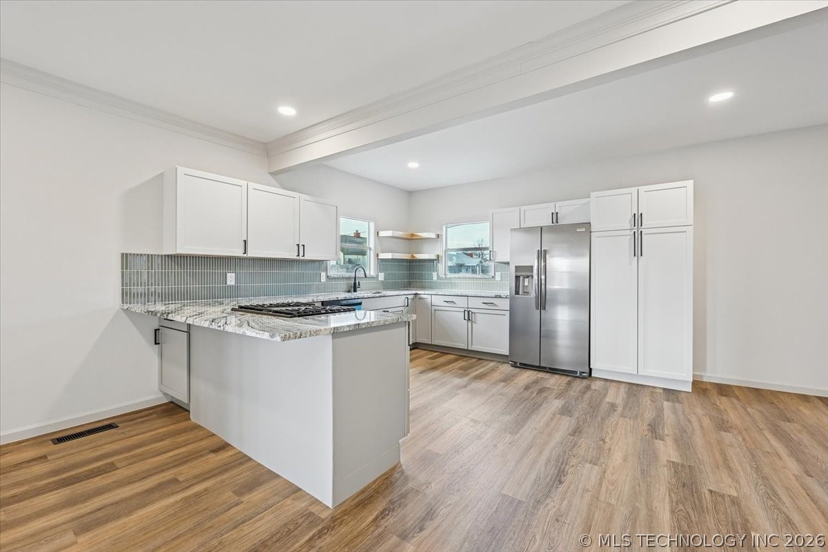 1941 W 41st Street Property Photo 7