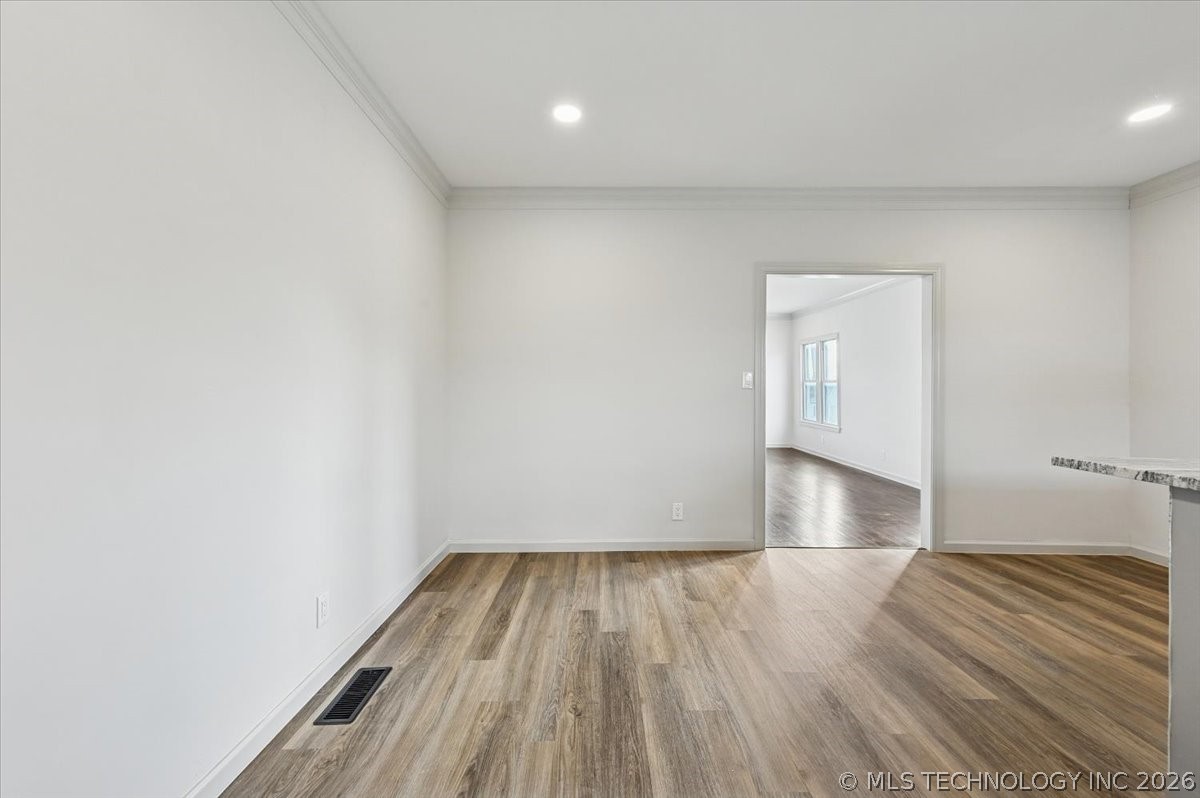 1941 W 41st Street Property Photo 13