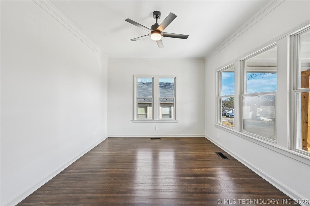 1941 W 41st Street Property Photo 14