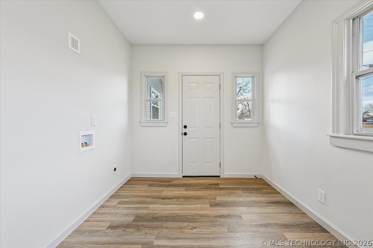 1941 W 41st Street Property Photo 22