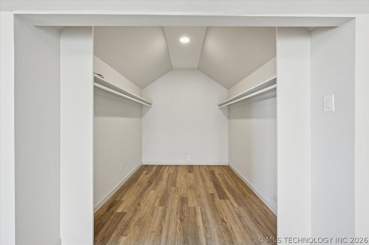 1941 W 41st Street Property Photo 27