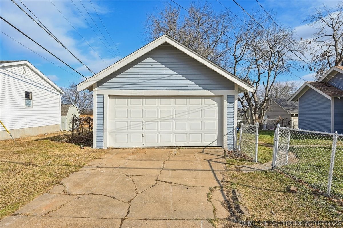 1941 W 41st Street Property Photo 31