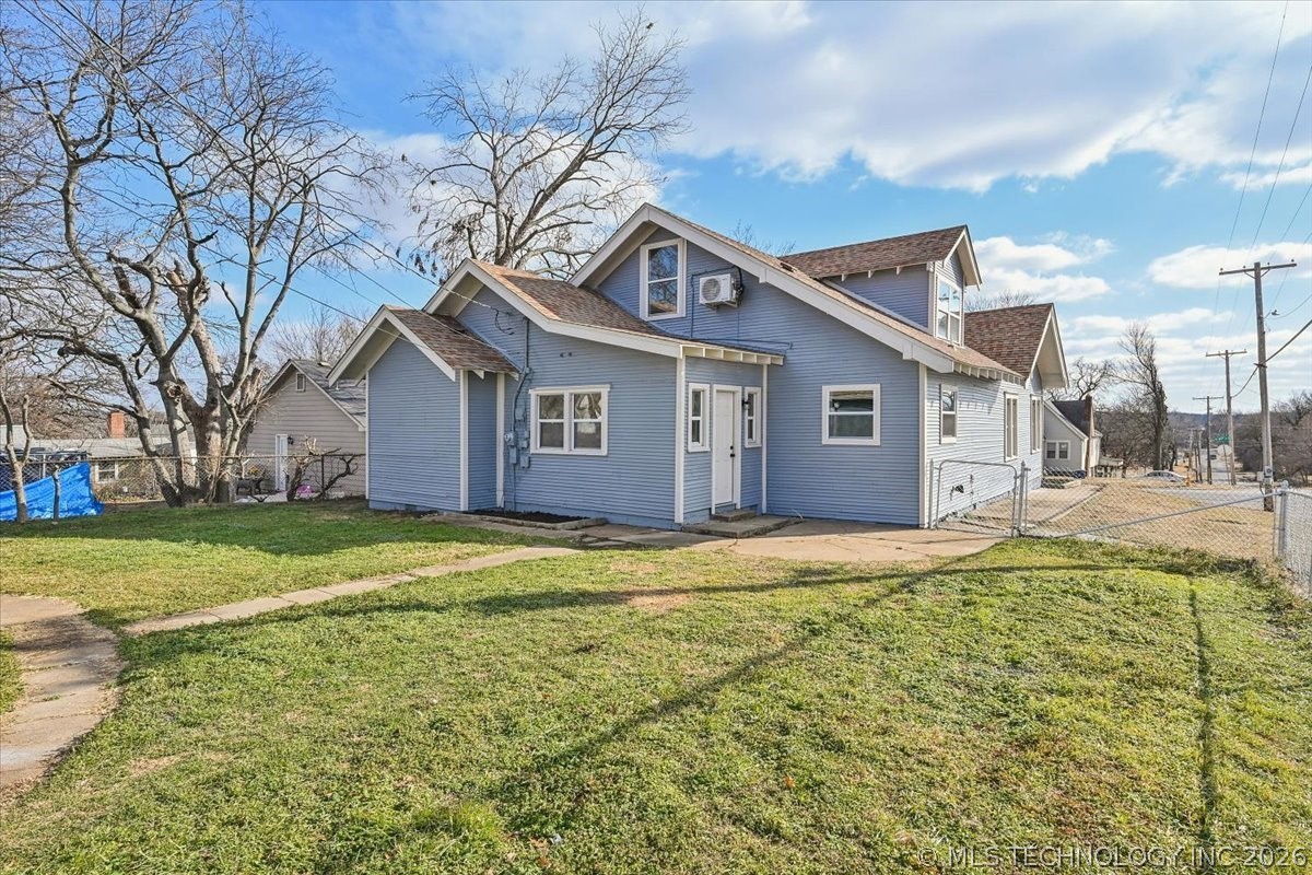 1941 W 41st Street Property Photo 34