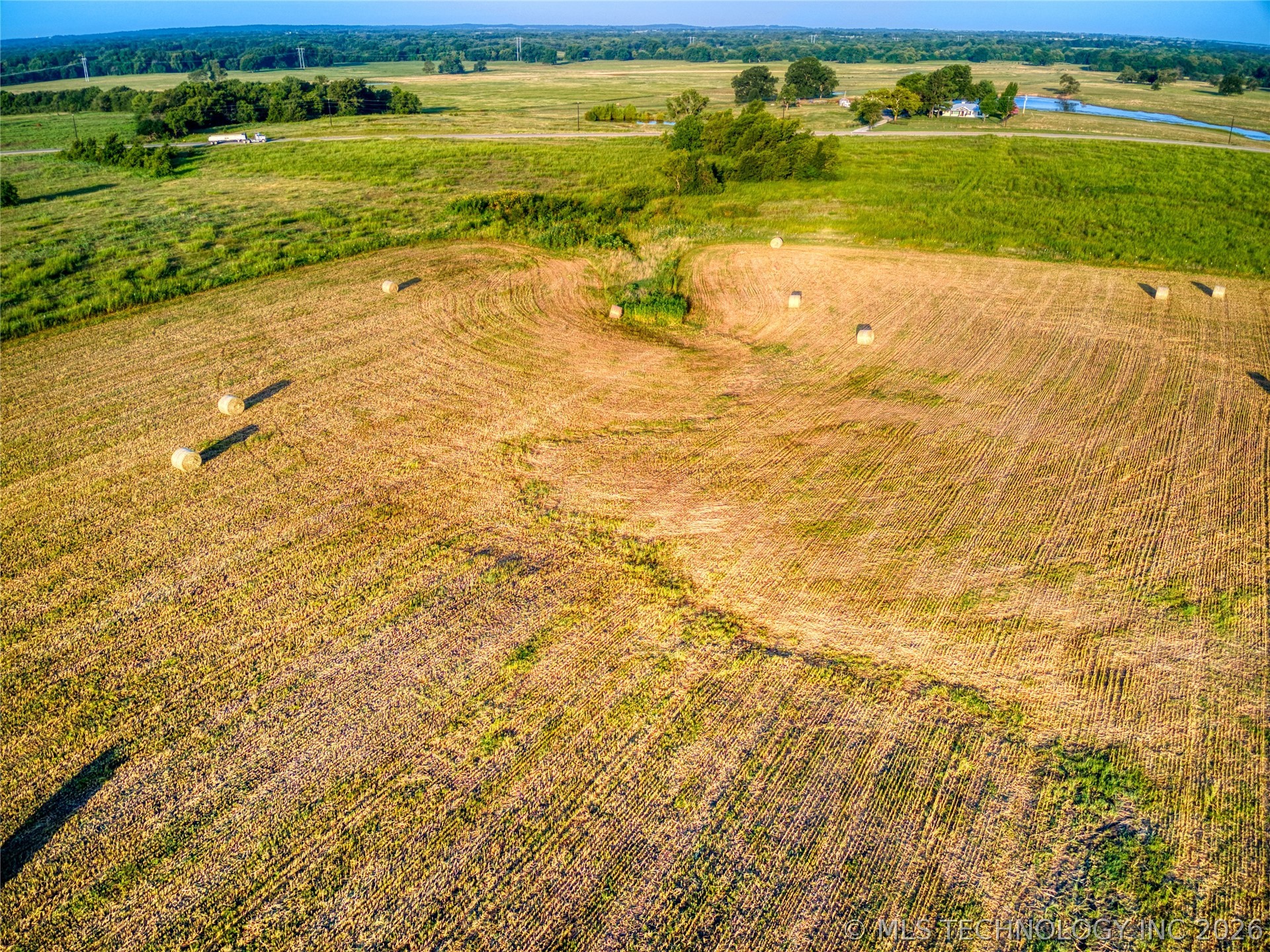 Highway 48 Property Photo 35