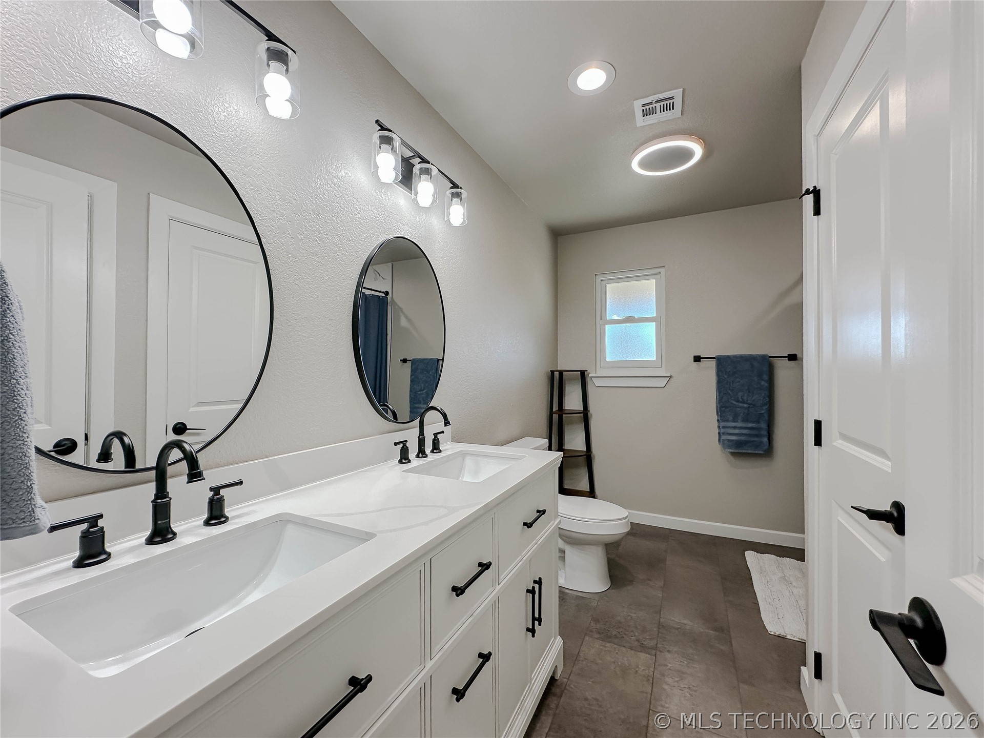 5721 E Everetts Point Property Photo 32