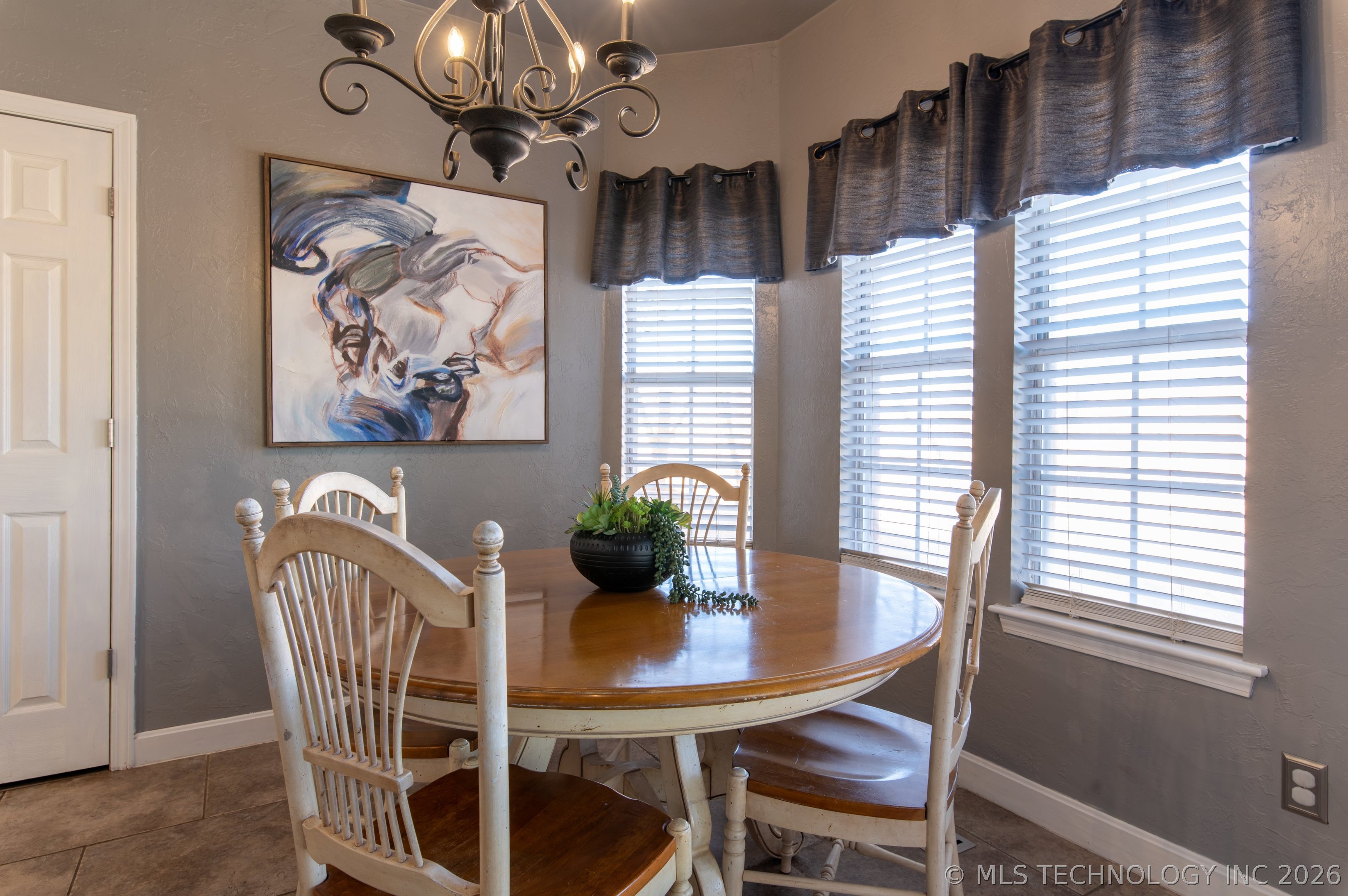 9903 S 99th East Avenue Property Photo 10