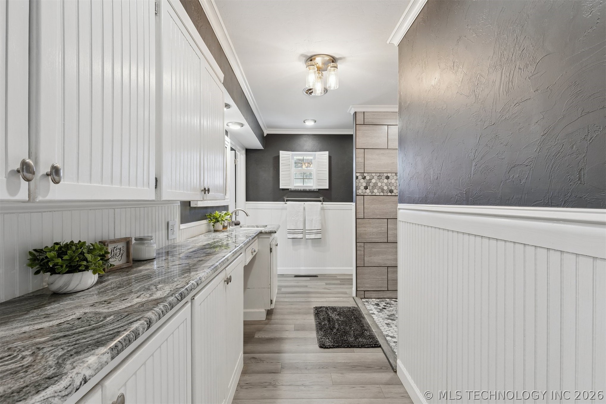 1107 E 8th Street Property Photo 26