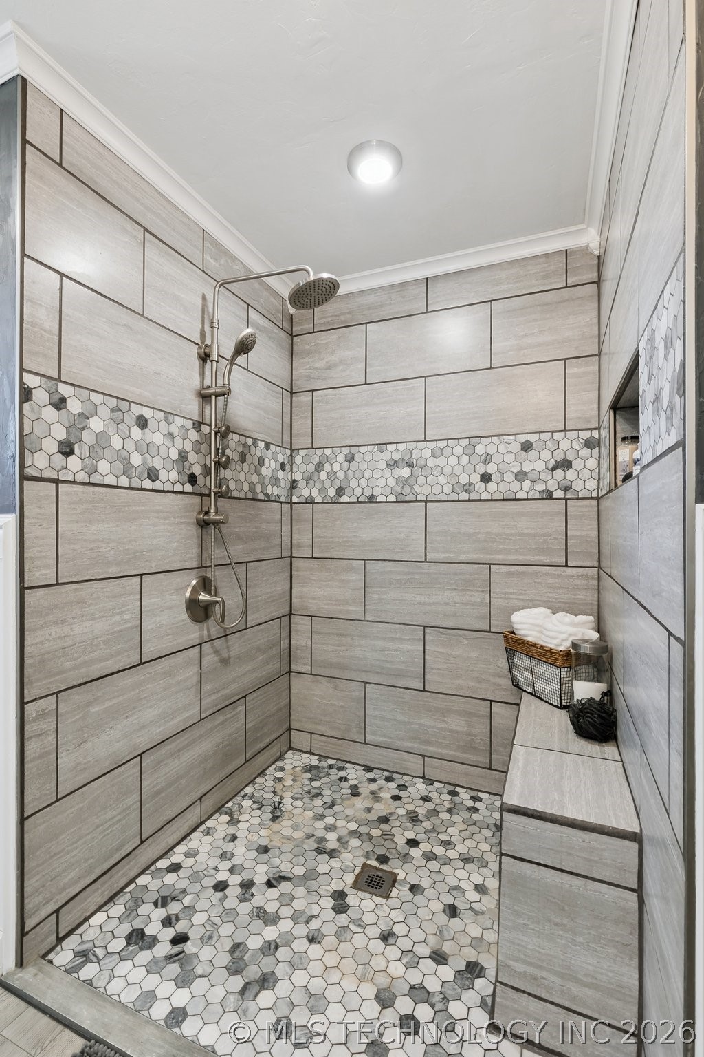 1107 E 8th Street Property Photo 29