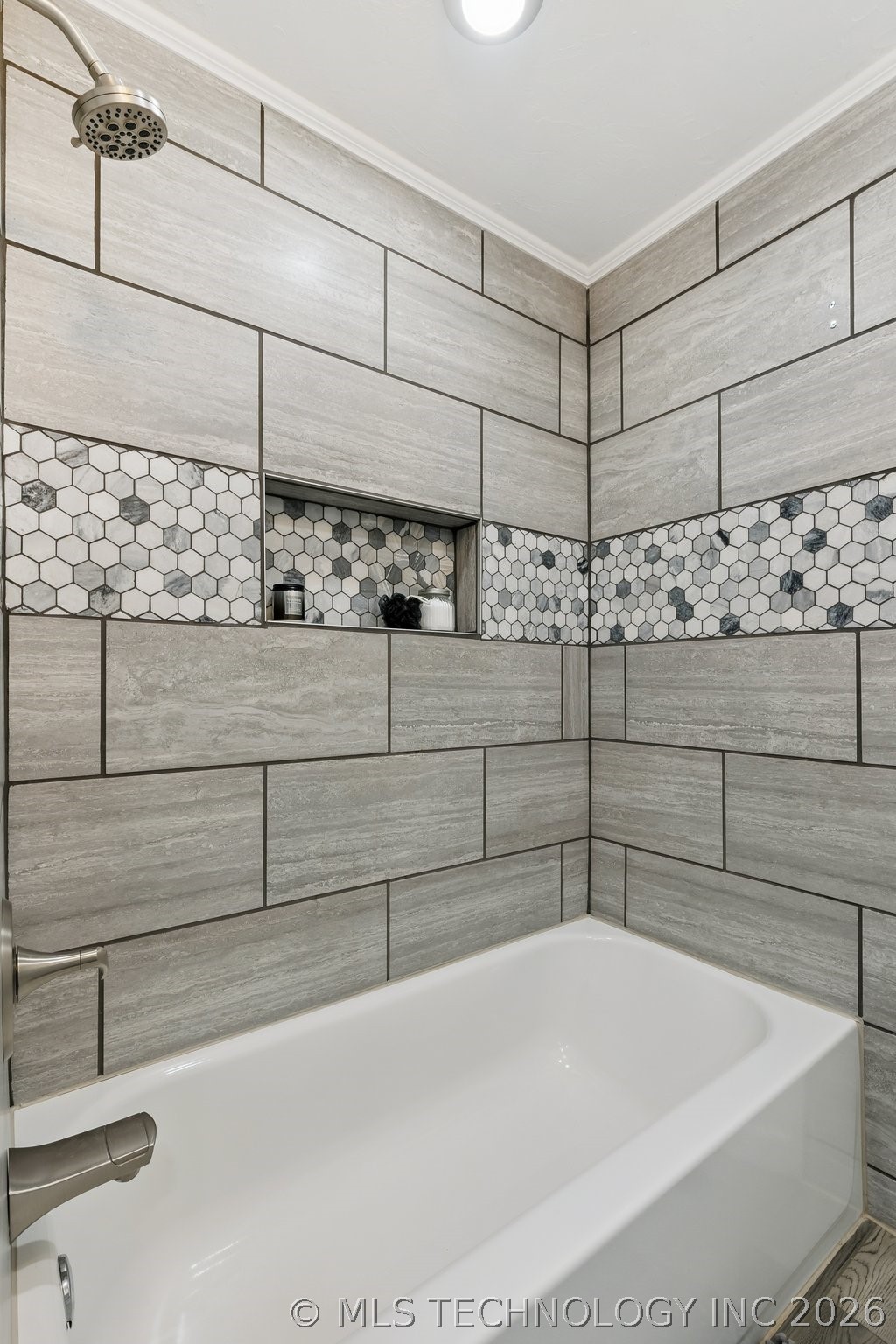 1107 E 8th Street Property Photo 35