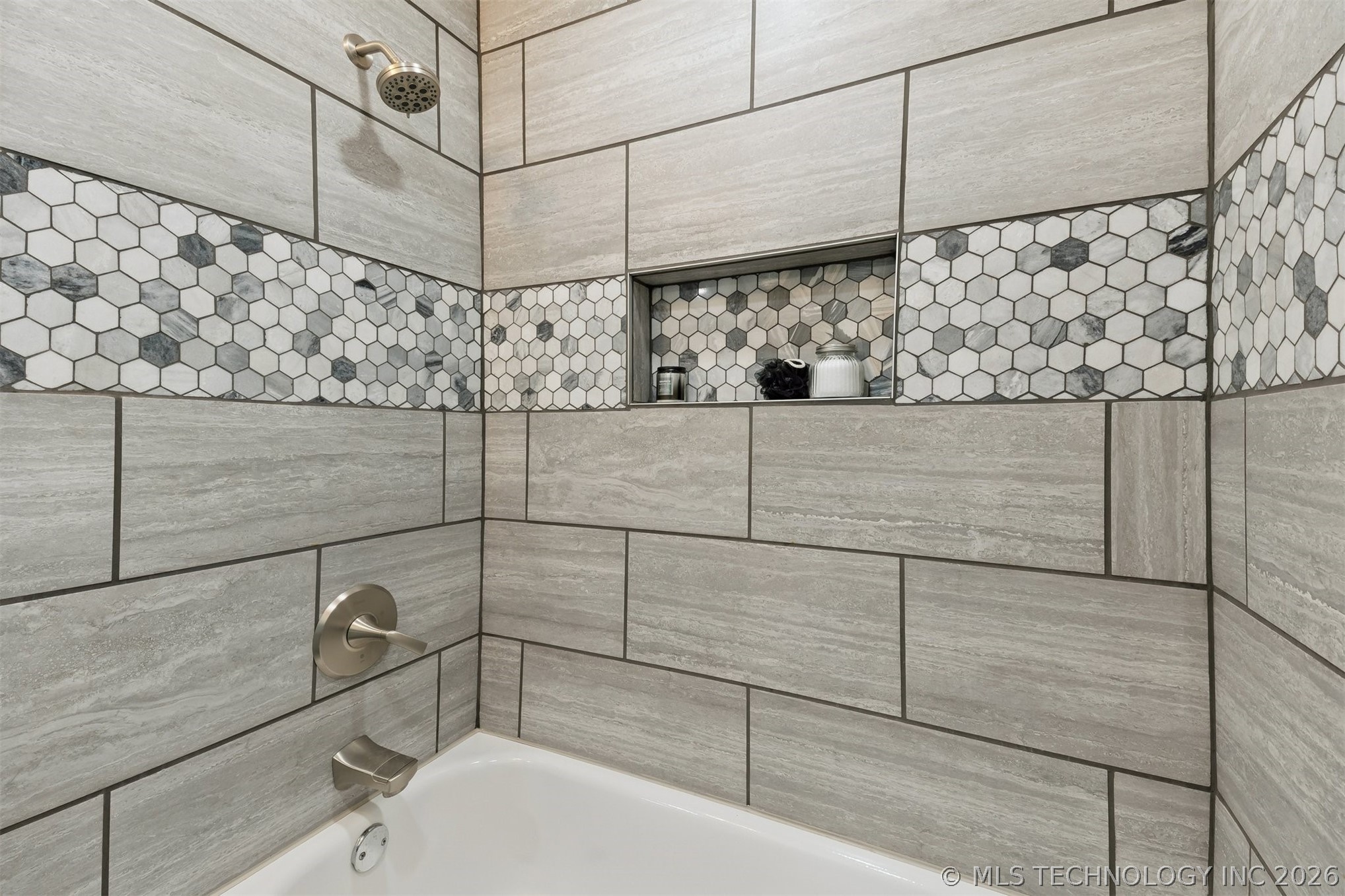 1107 E 8th Street Property Photo 36