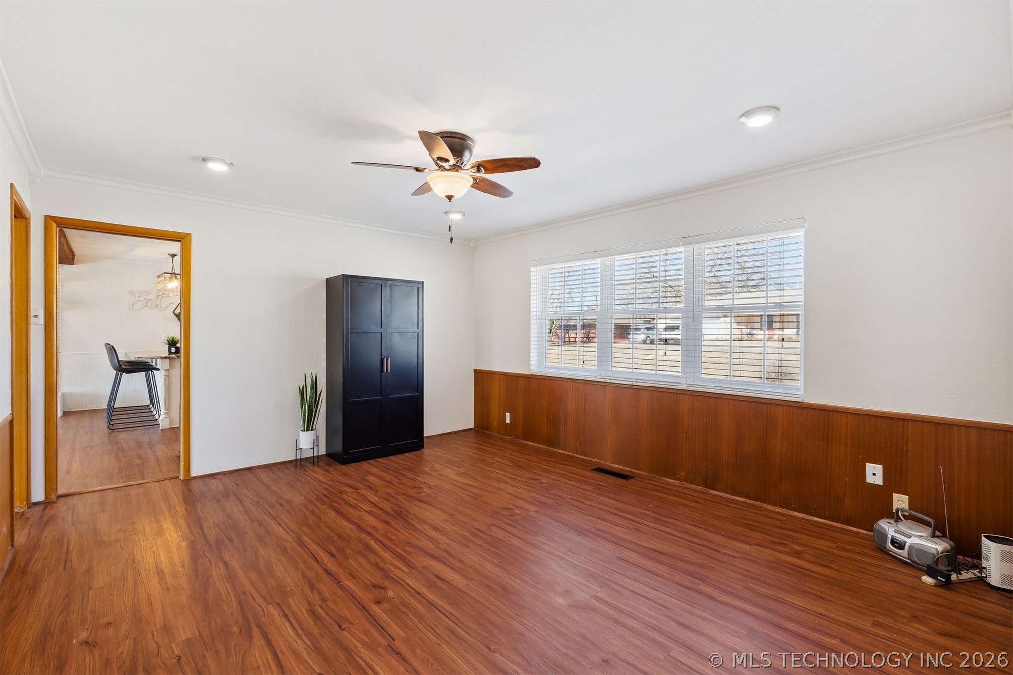 1107 E 8th Street Property Photo 42