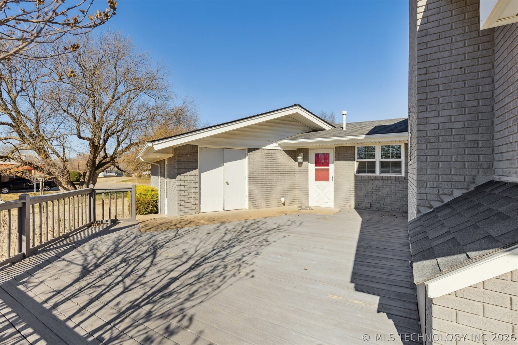 1107 E 8th Street Property Photo 49