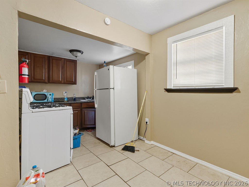 118 W 18th Property Photo 20