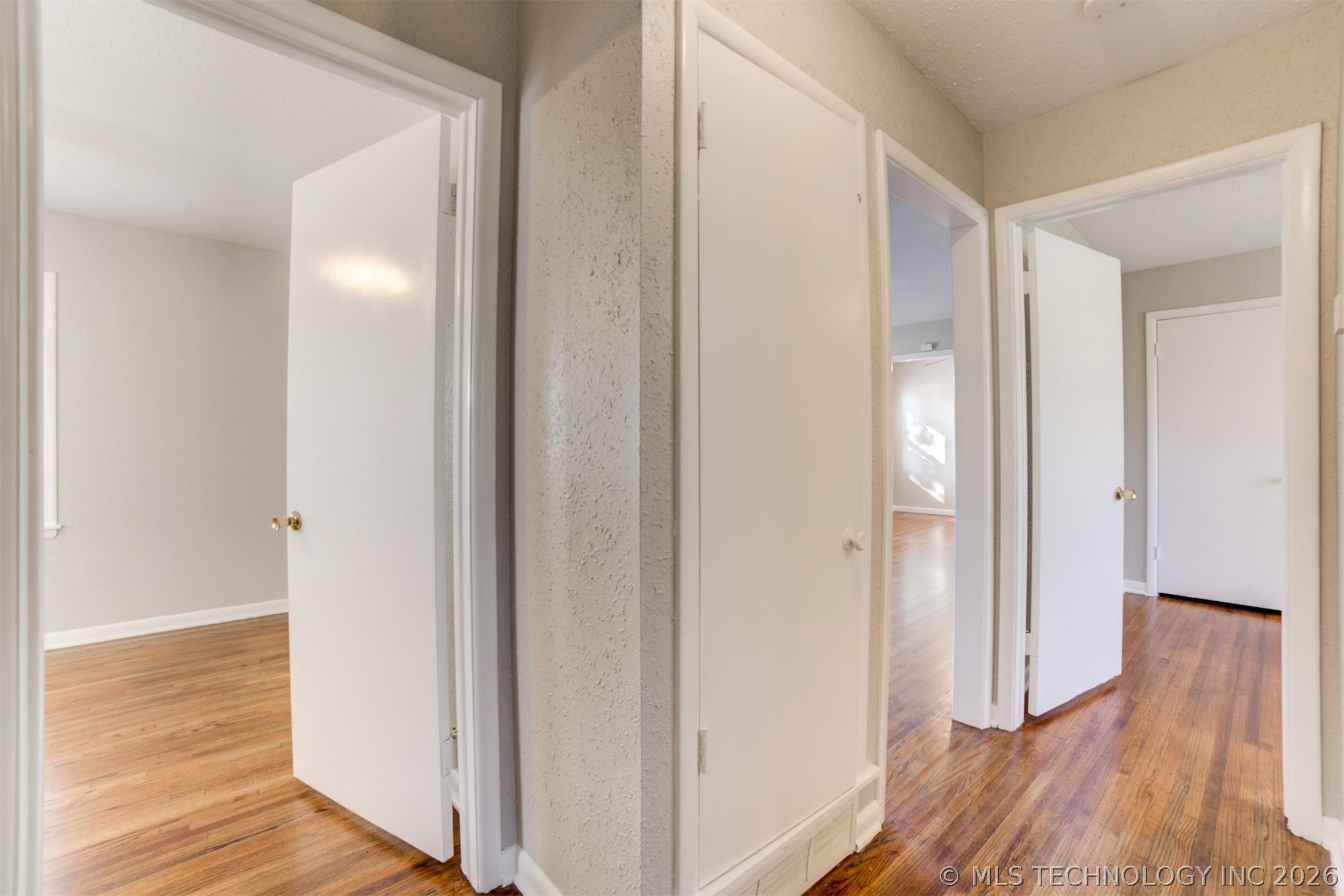 1929 W 49th Street Property Photo 13