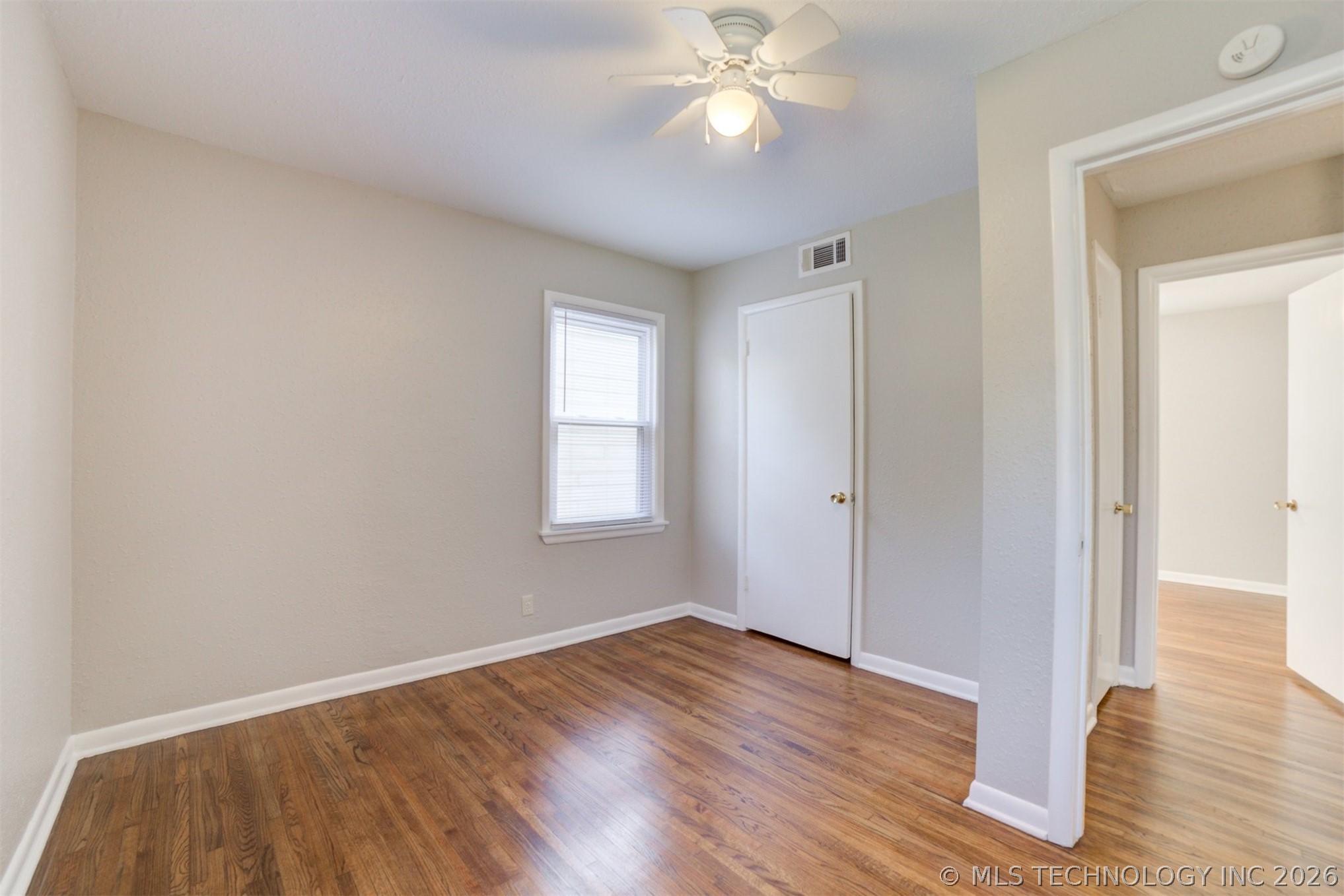 1929 W 49th Street Property Photo 19