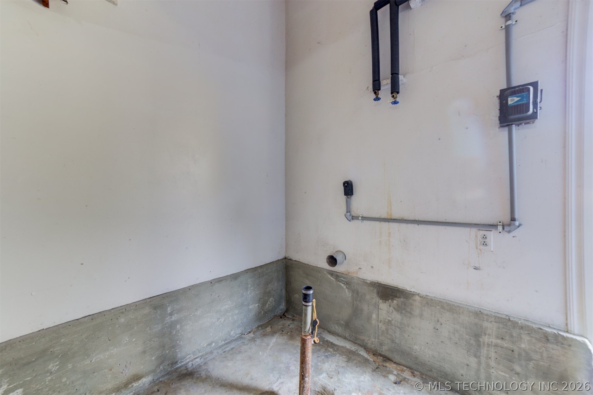 1929 W 49th Street Property Photo 24