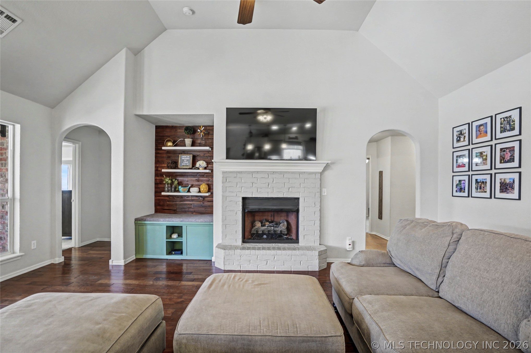 1916 E 133rd Court Property Photo 8