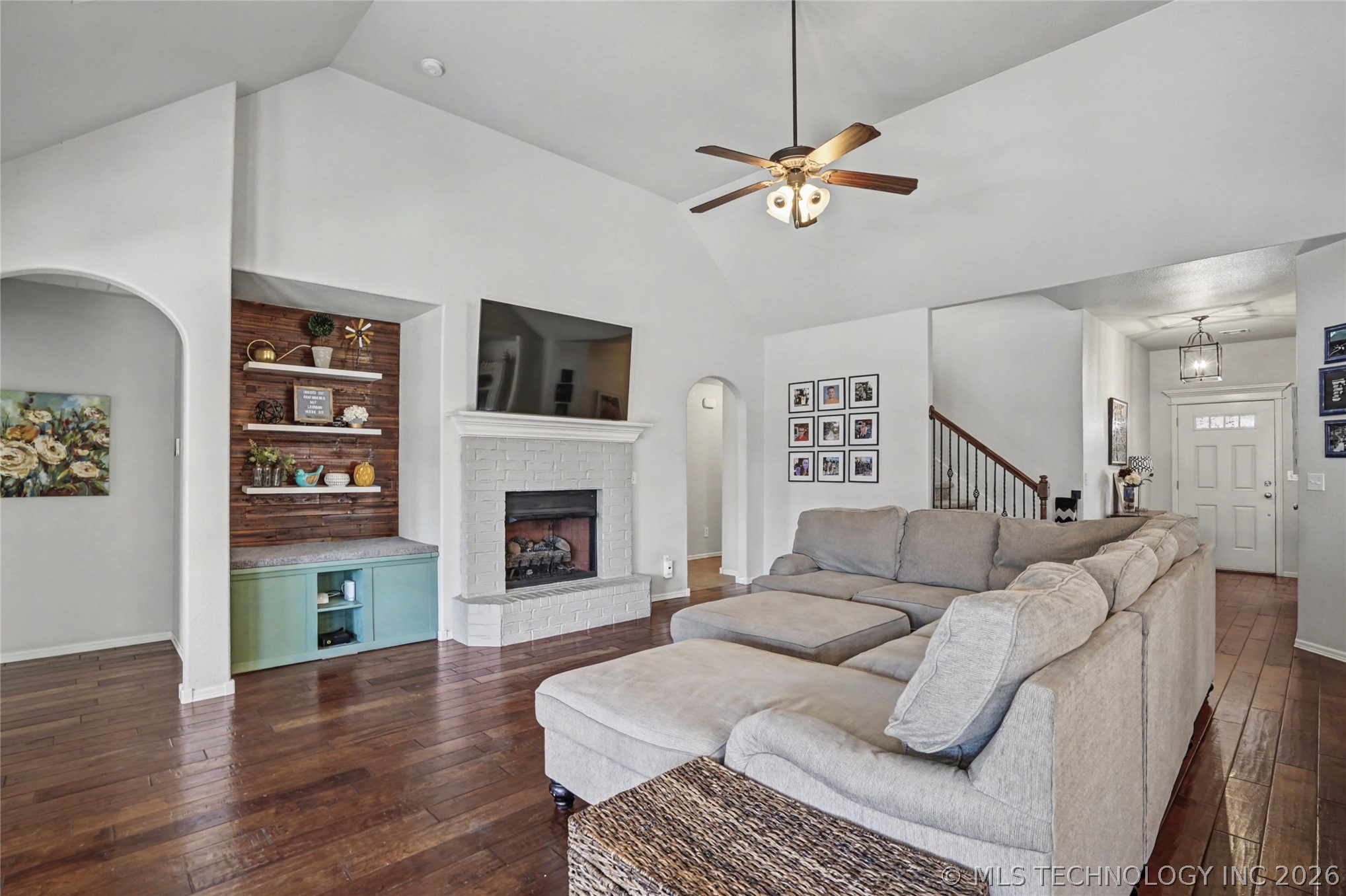 1916 E 133rd Court Property Photo 9