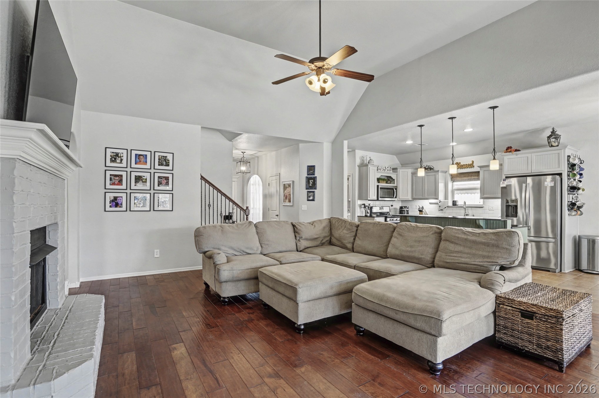 1916 E 133rd Court Property Photo 11