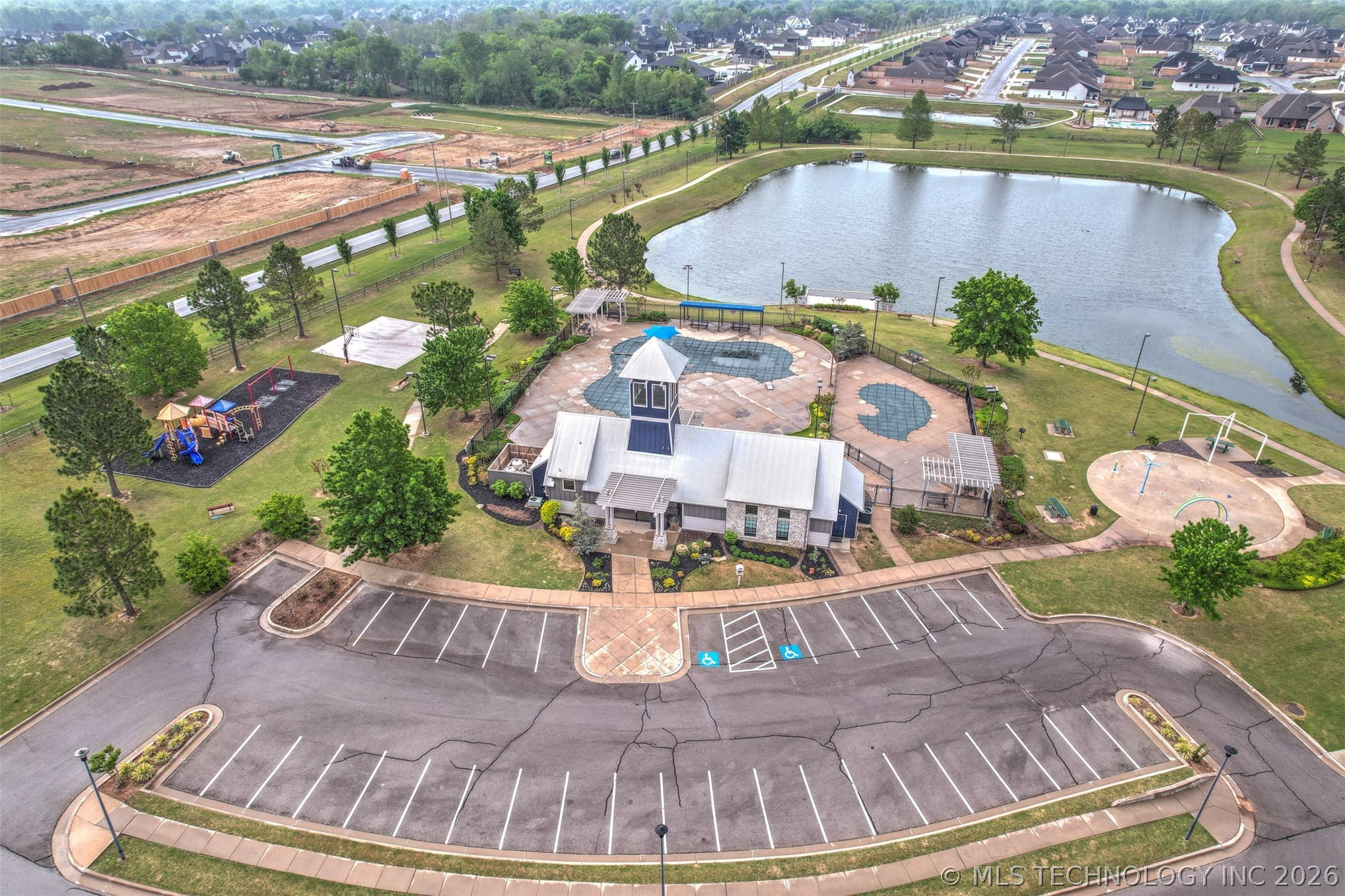 1916 E 133rd Court Property Photo 56