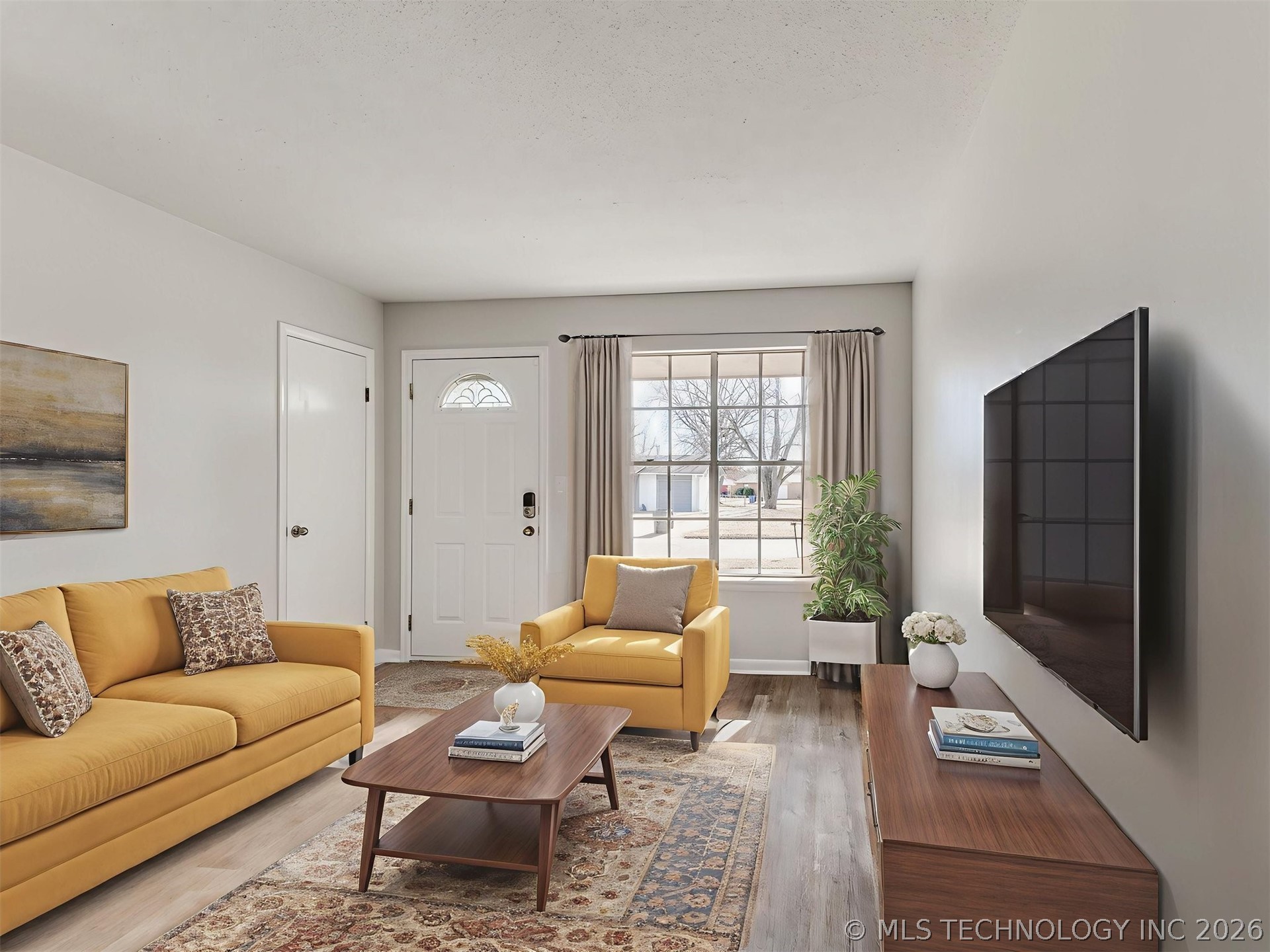 16519 E 2nd Street Property Photo 13