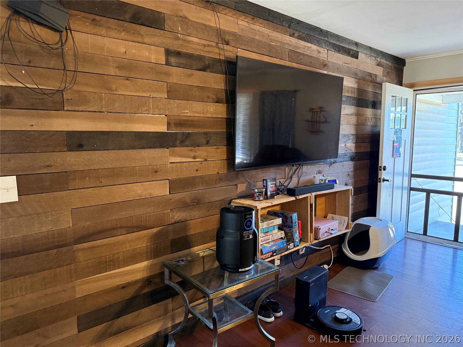 184 Greenbriar Circle Property Photo 6